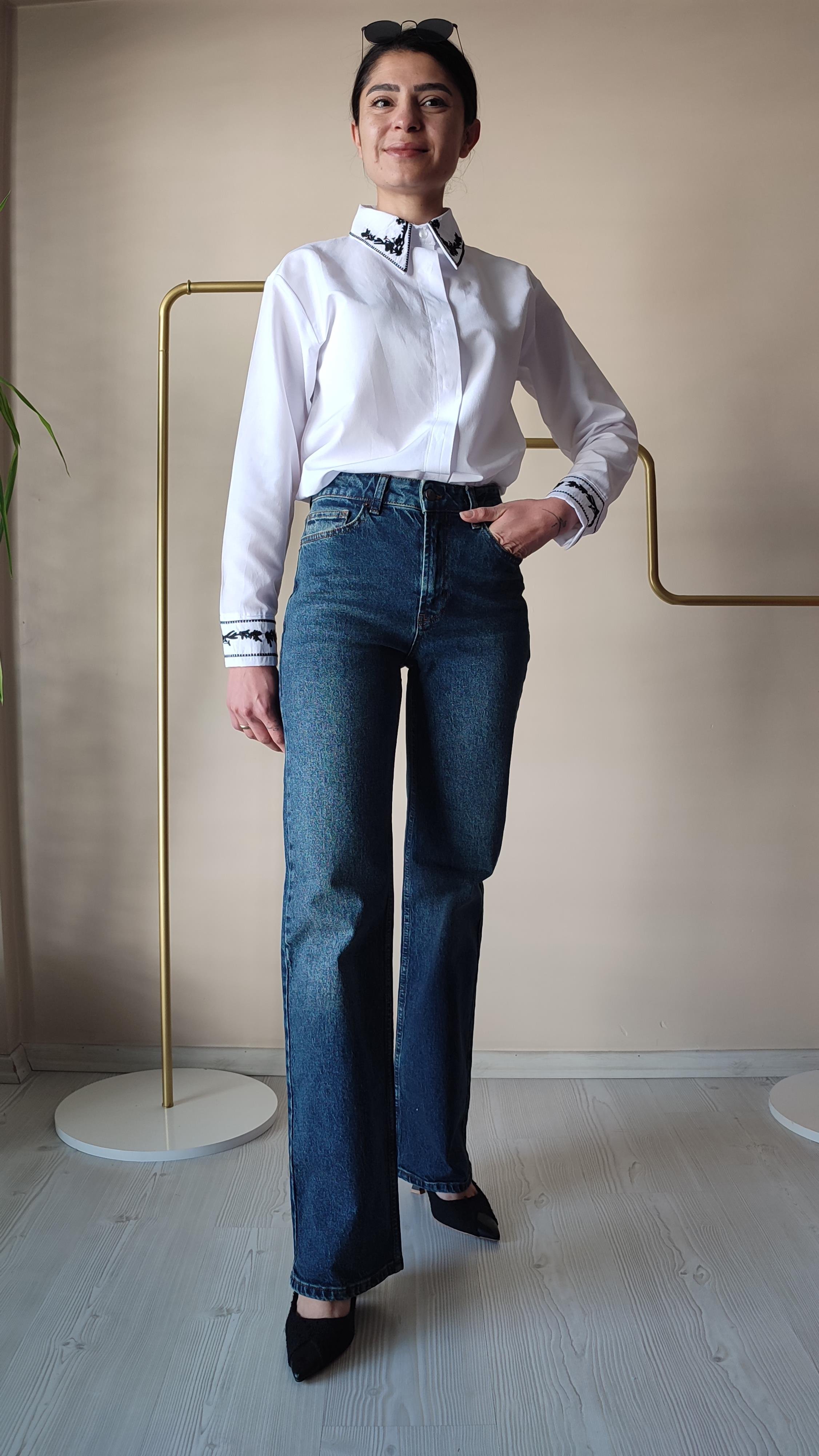 Xlove Koyu mavi Tintli dik paça Jean 