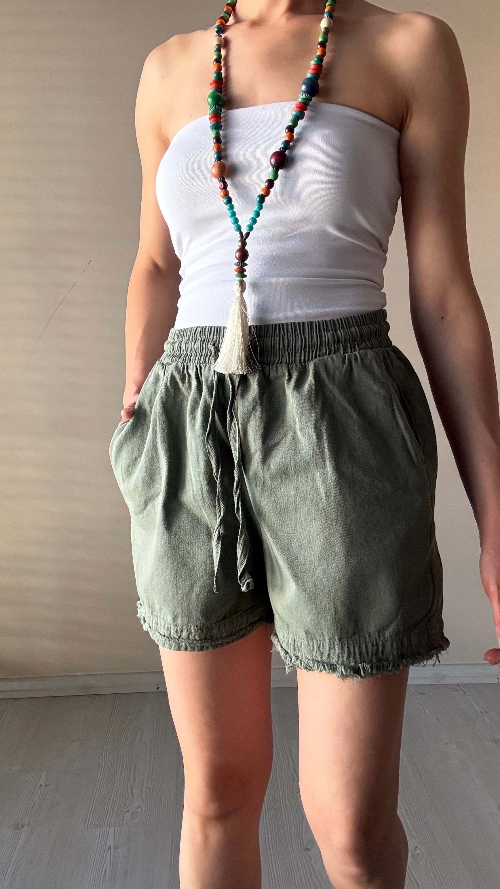 Yeşil Gabardin Şort 