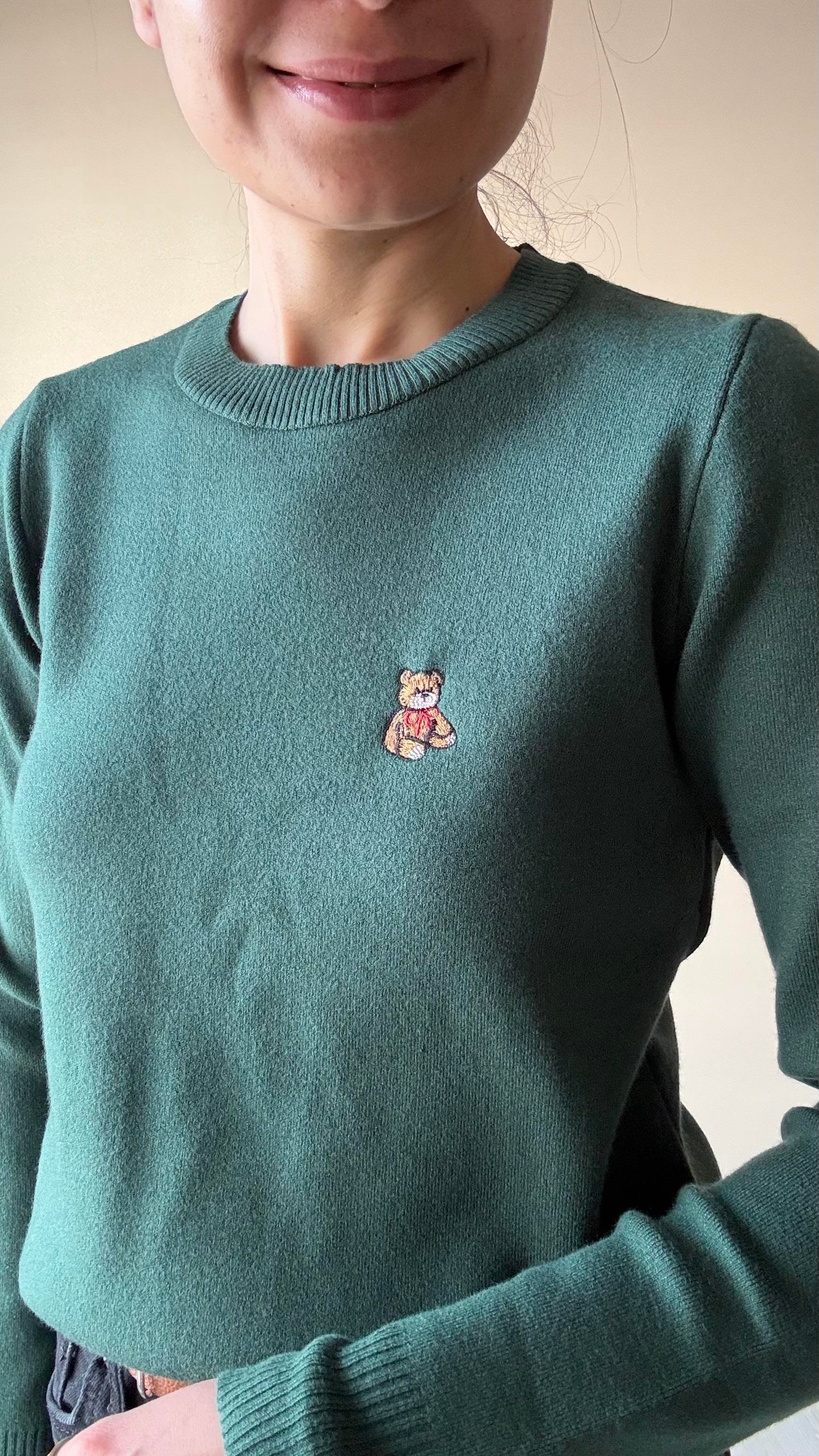 Yeşil Teddy işlemeli Kazak