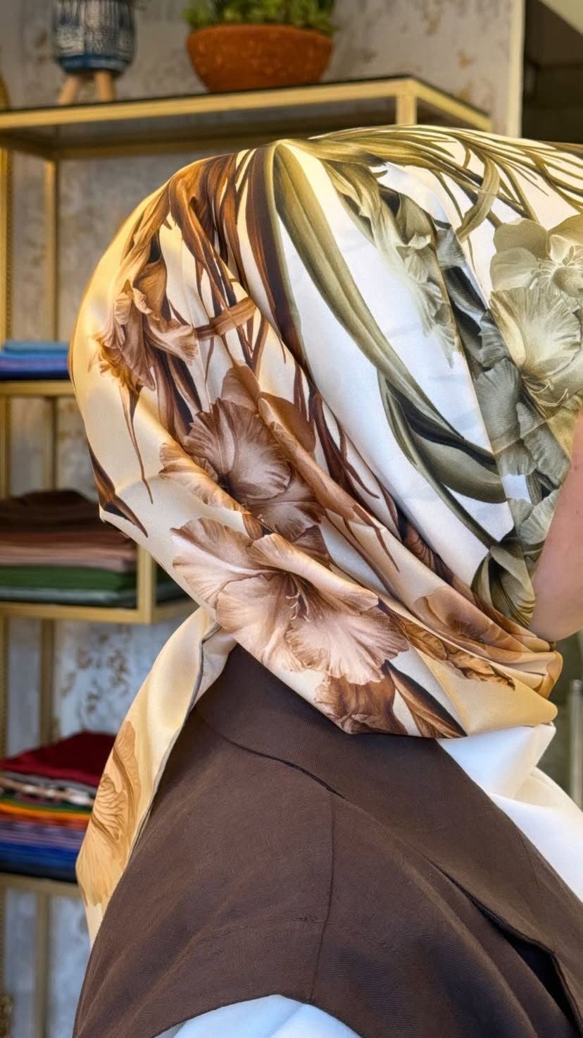 QUPRA MARKASI EŞARP