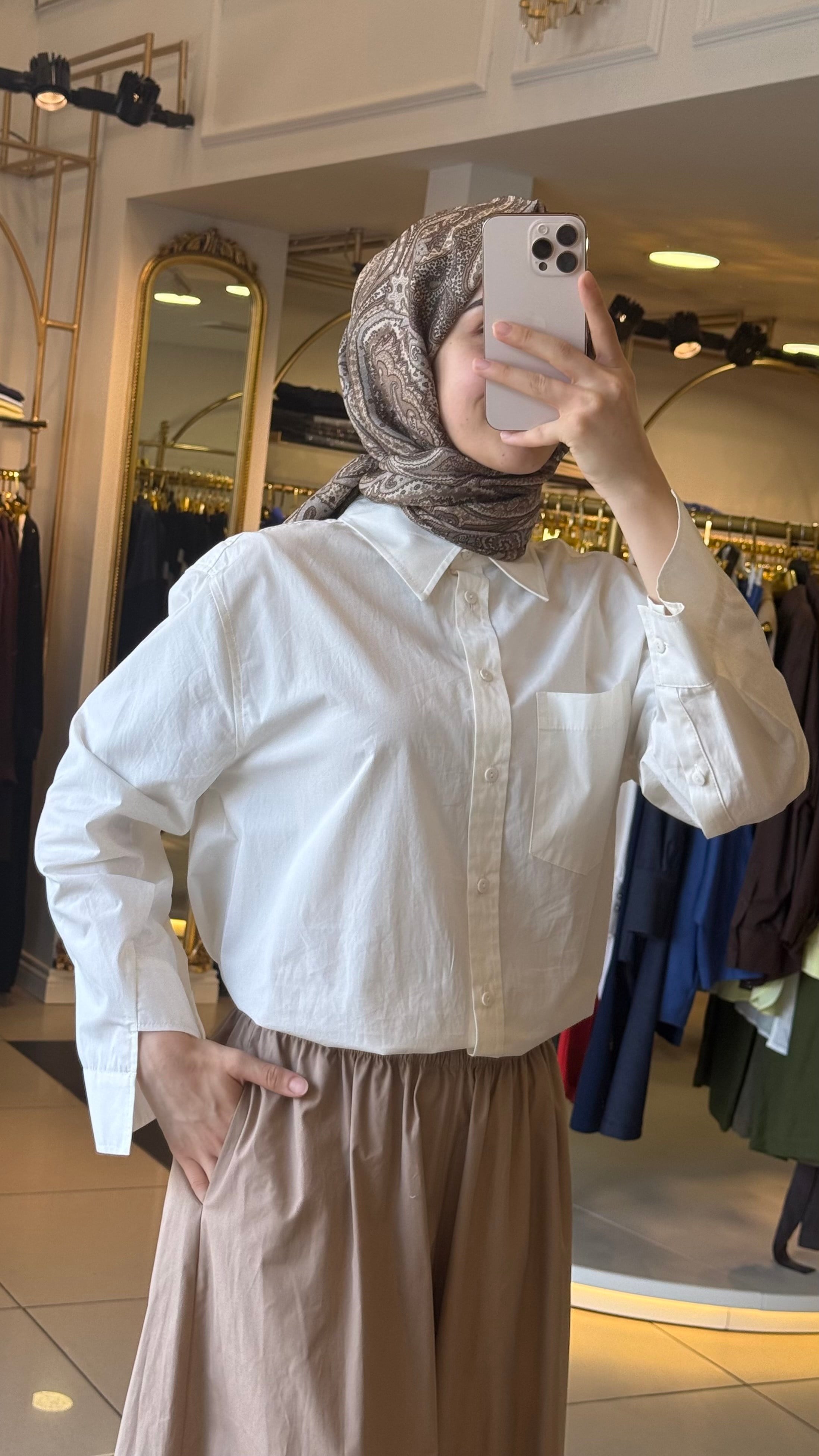 VENÖVE GÖMLEK