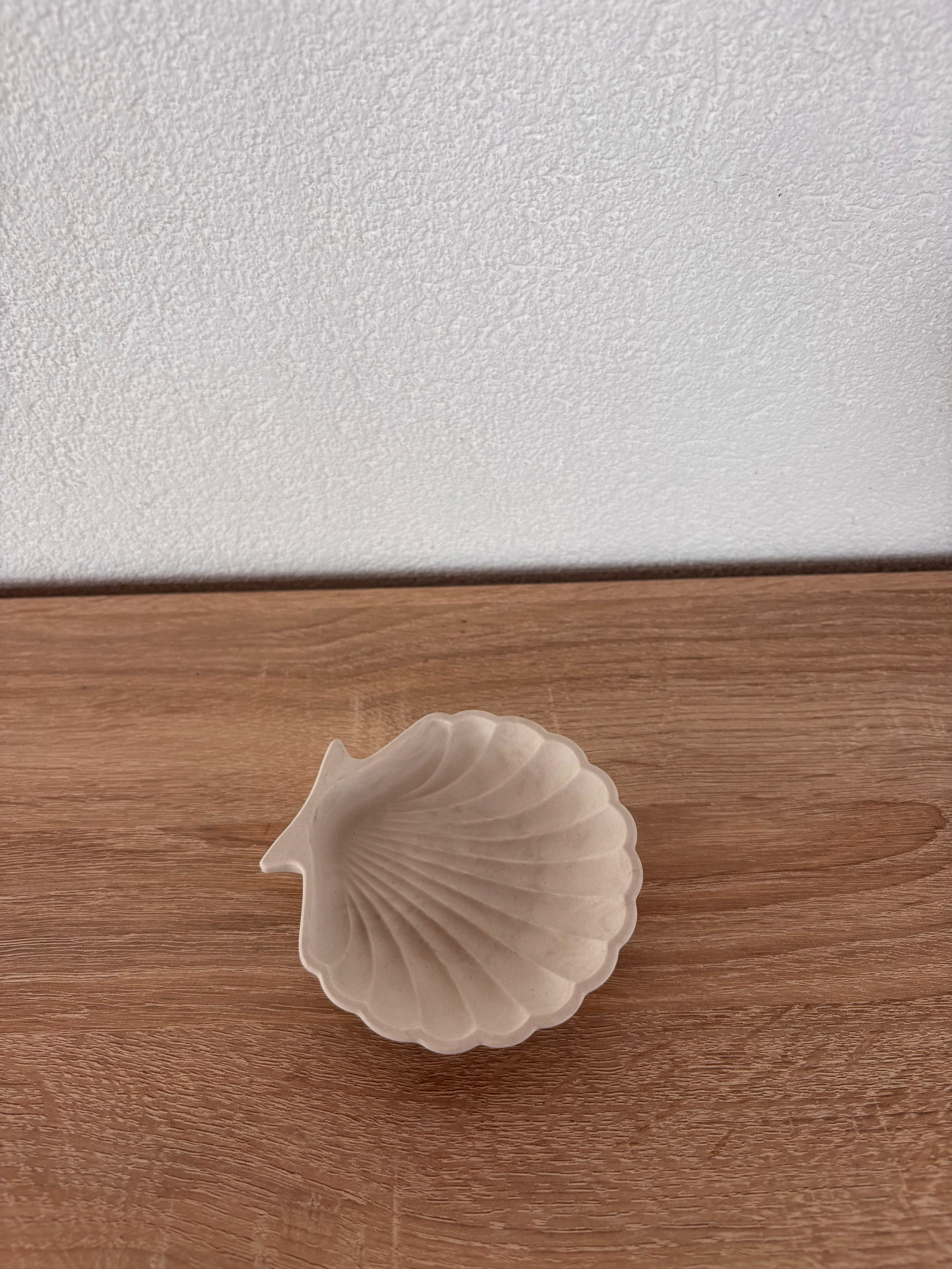 Atölye Mona Jesmonite İstiridye Takı Tablası Taş Rengi