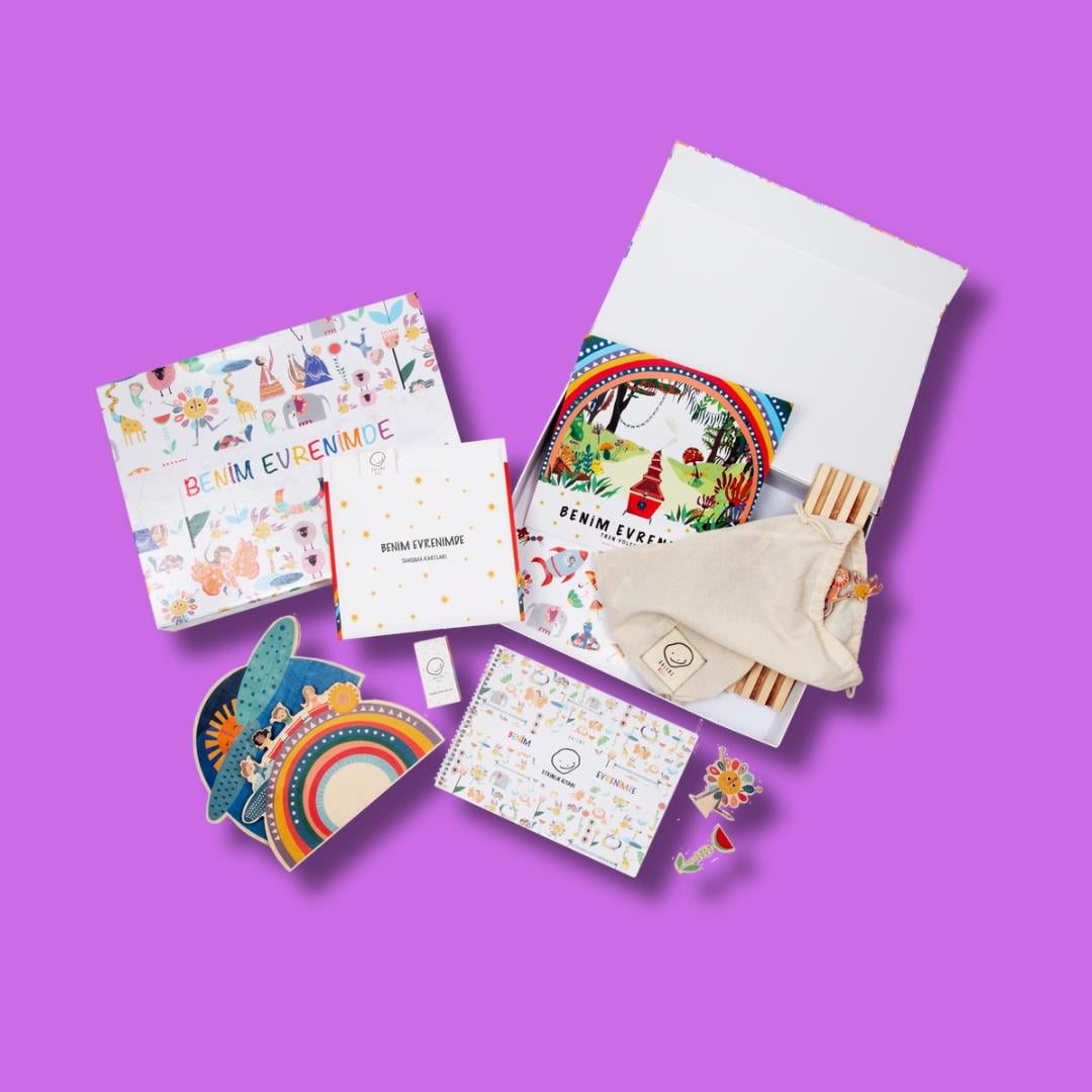 Benim Evrenimde Küçük Oyuncaklı Set