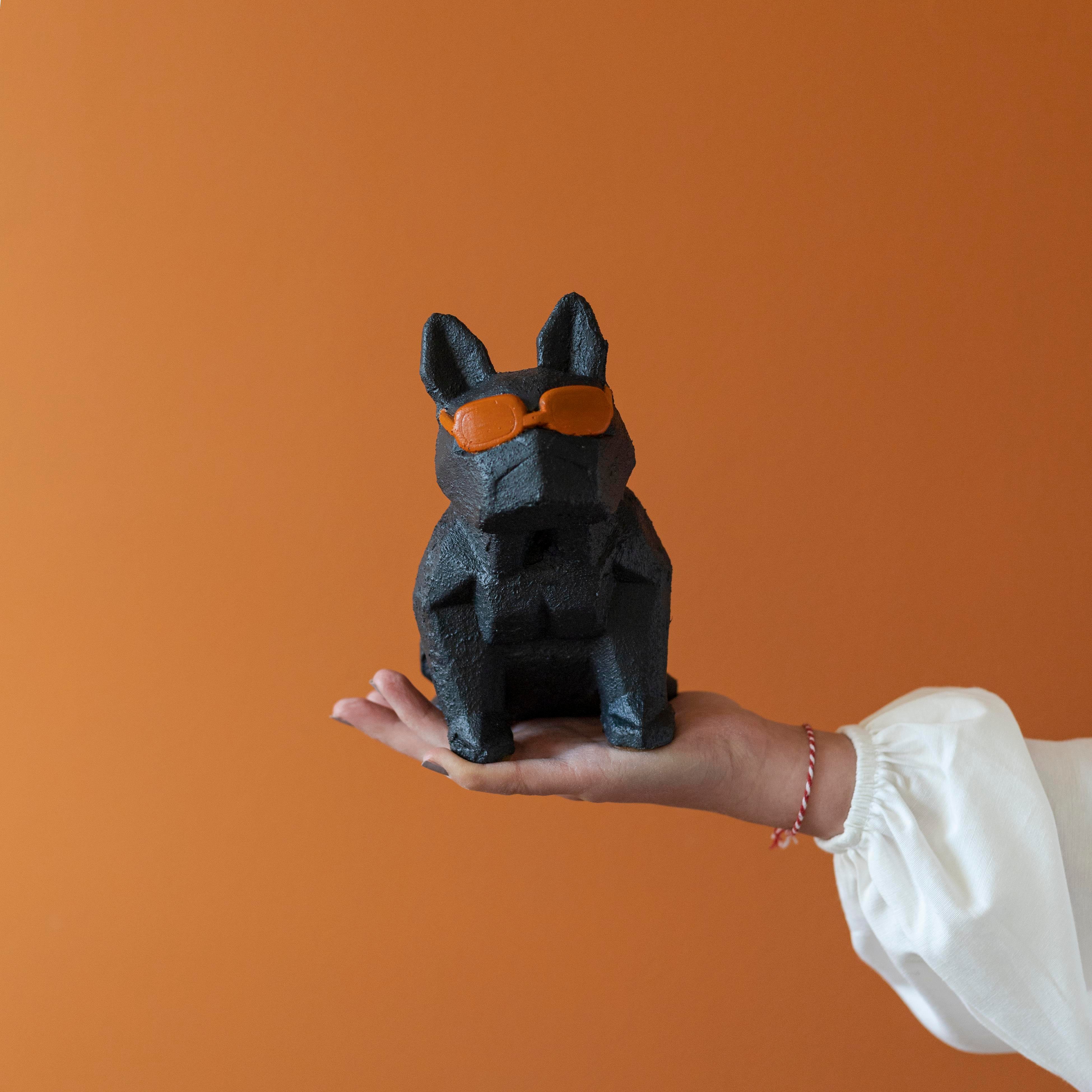 Beton Turuncu Gözlüklü French Bulldog  Kalemlik