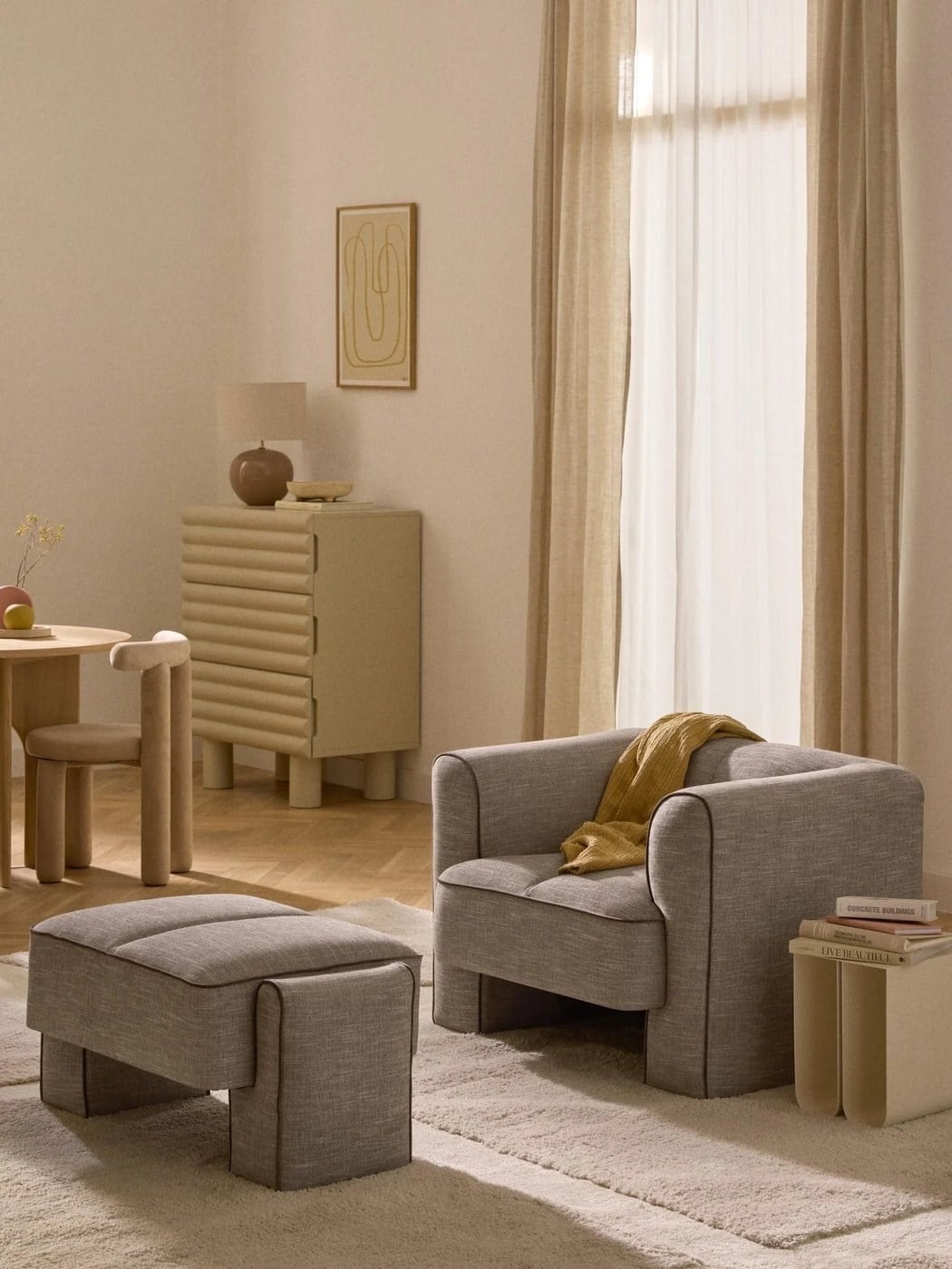 Bobi Modern Tasarım Konforlu ve Şık Kumaş Kaplı Tekli Koltuk