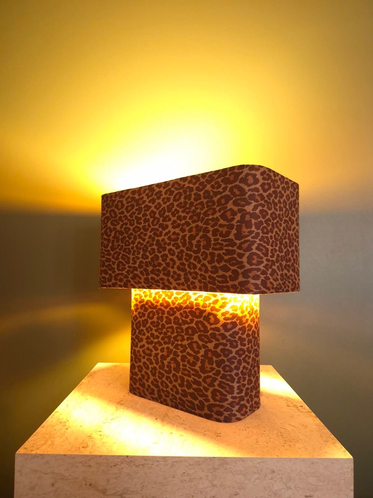 Camel Leopar Abajur
