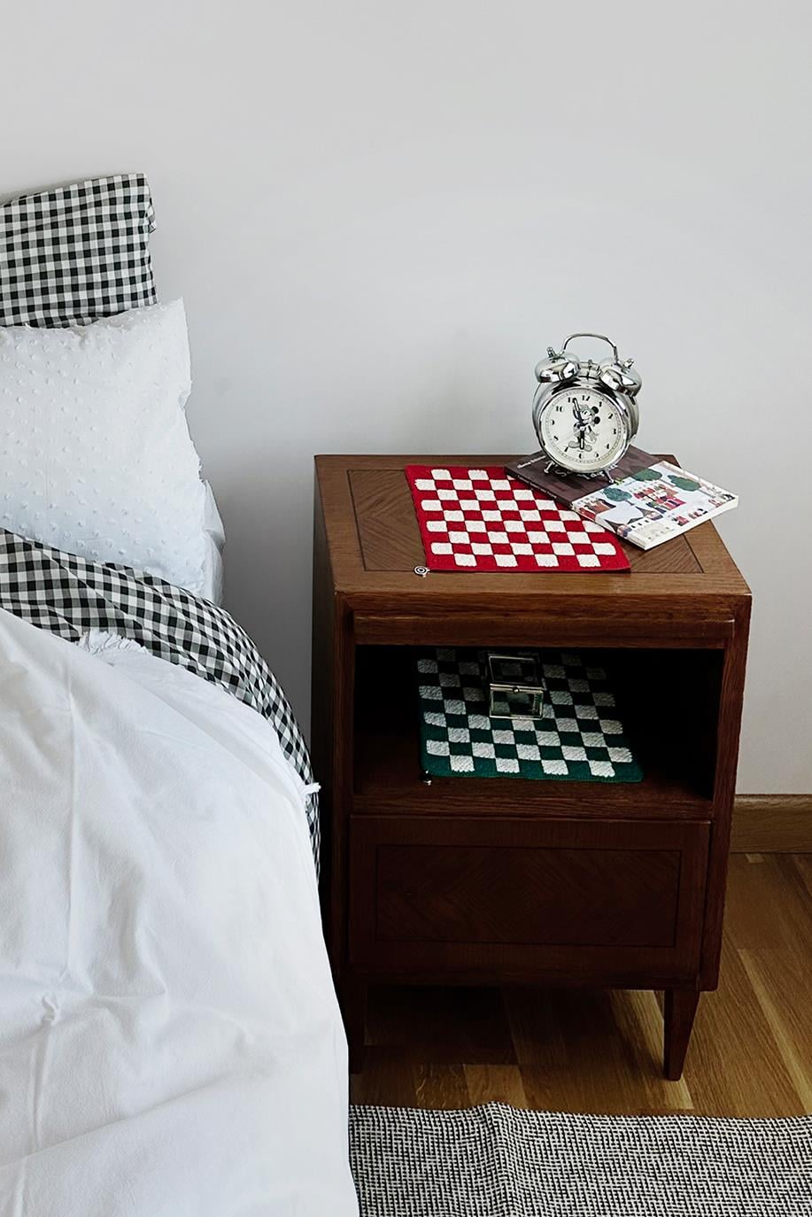Checkered El İşi Dantel Örtü