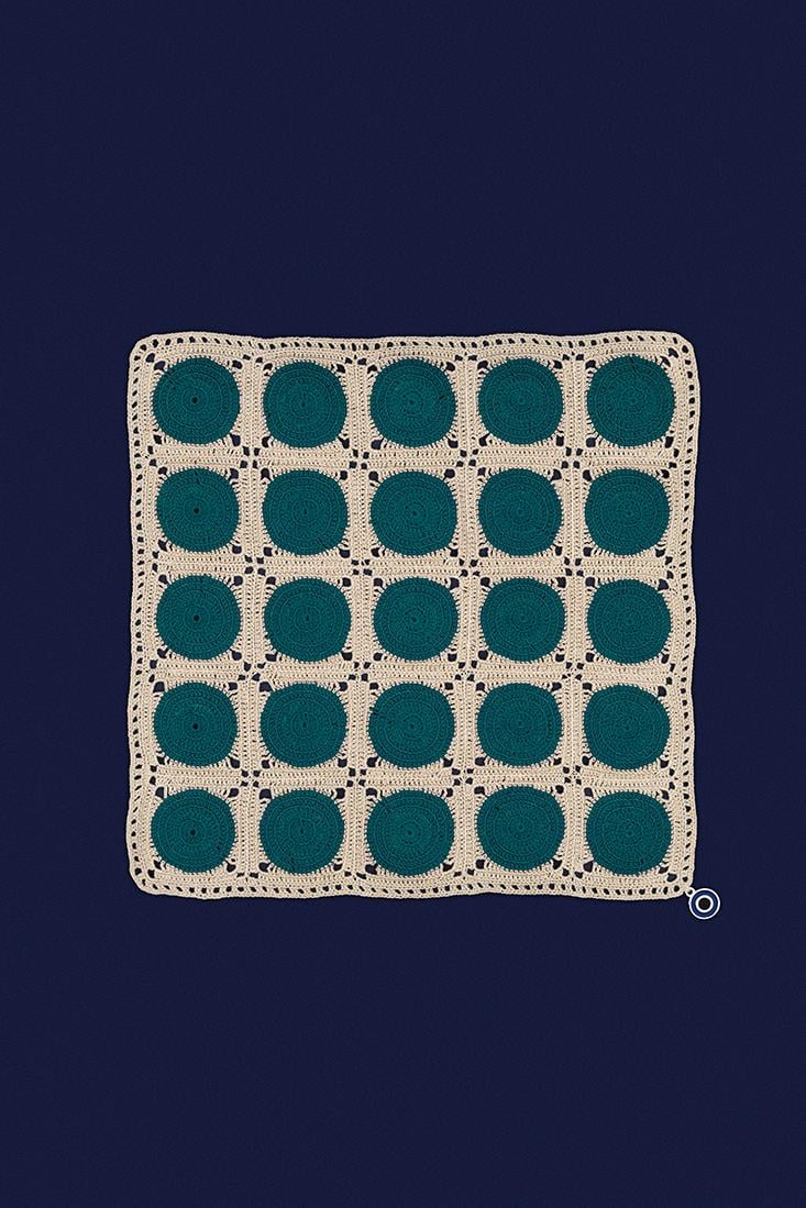 Dots El İşi Dantel Örtü