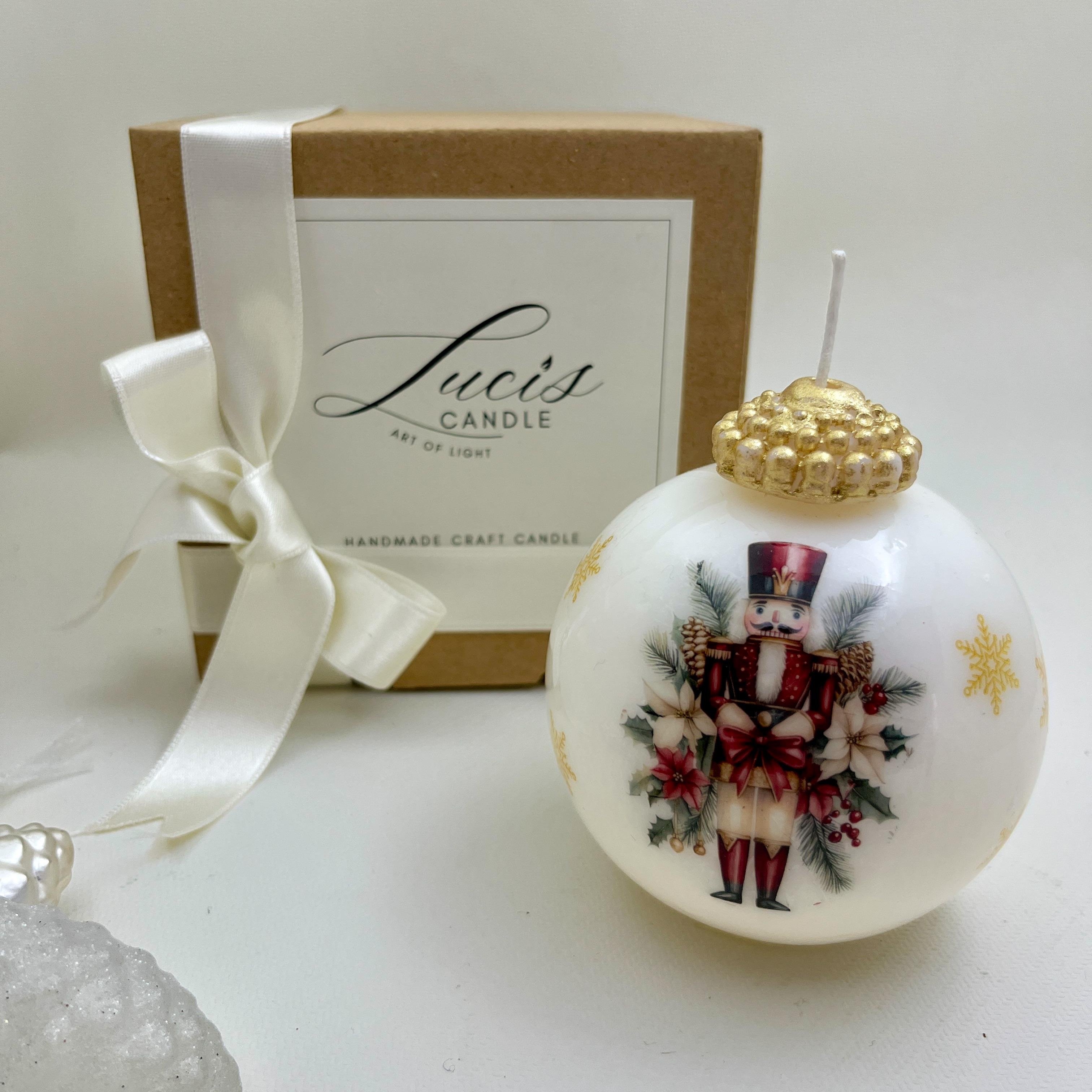 El Yapımı Yılbaşı Mumu – Nutcracker (Fındıkkıran) Desenli Soya Wax Dekoratif Mum