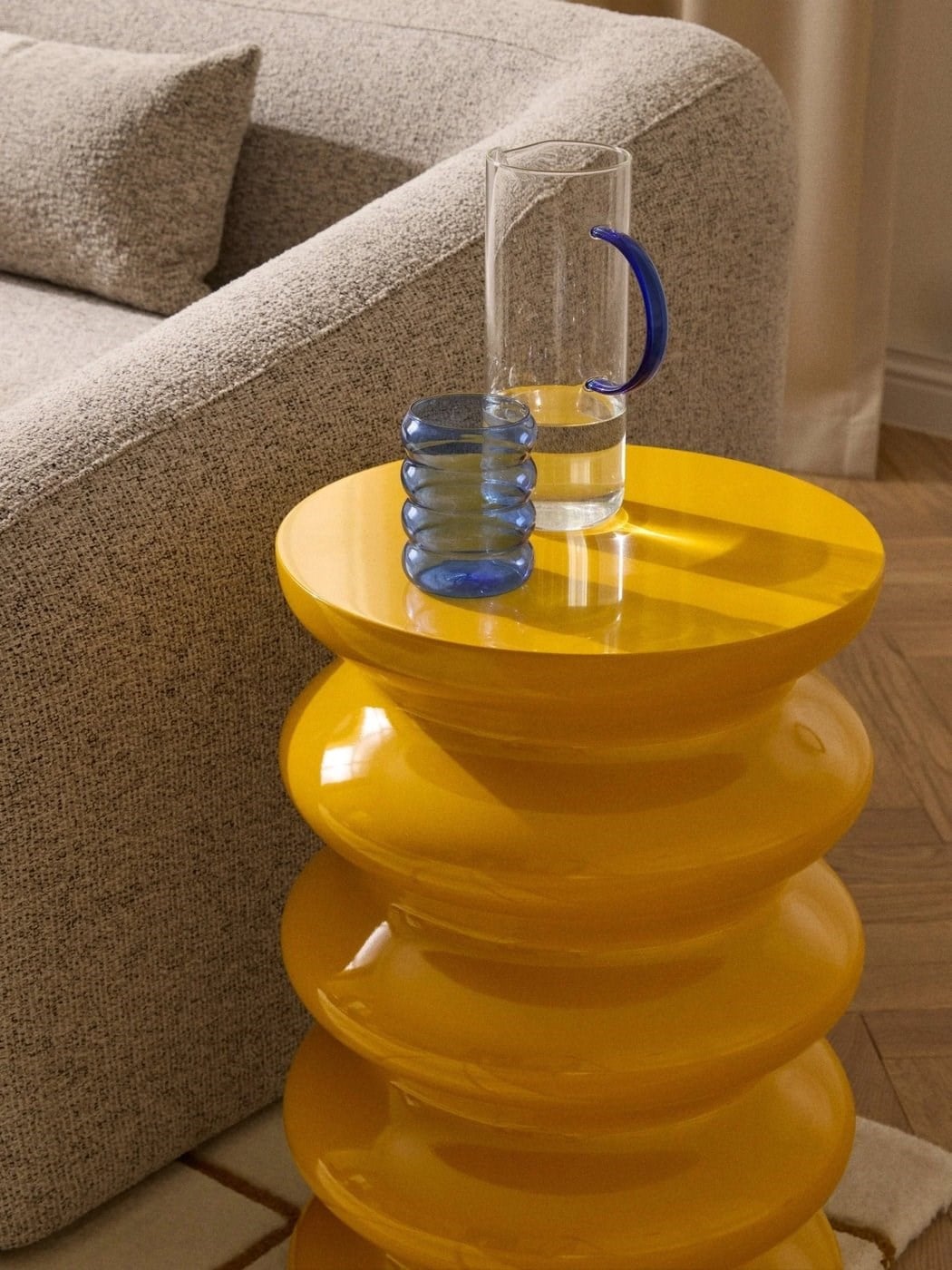 Illy Yuvarlak Yan Sehpa Parlak Sarı Modern Tasarım 35cm