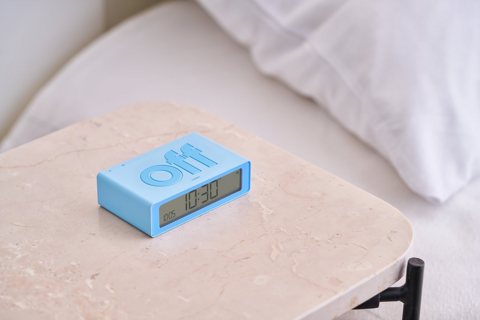 Lexon Flip Mini Şarj Edilebilir Alarm Saat Açık Mavi