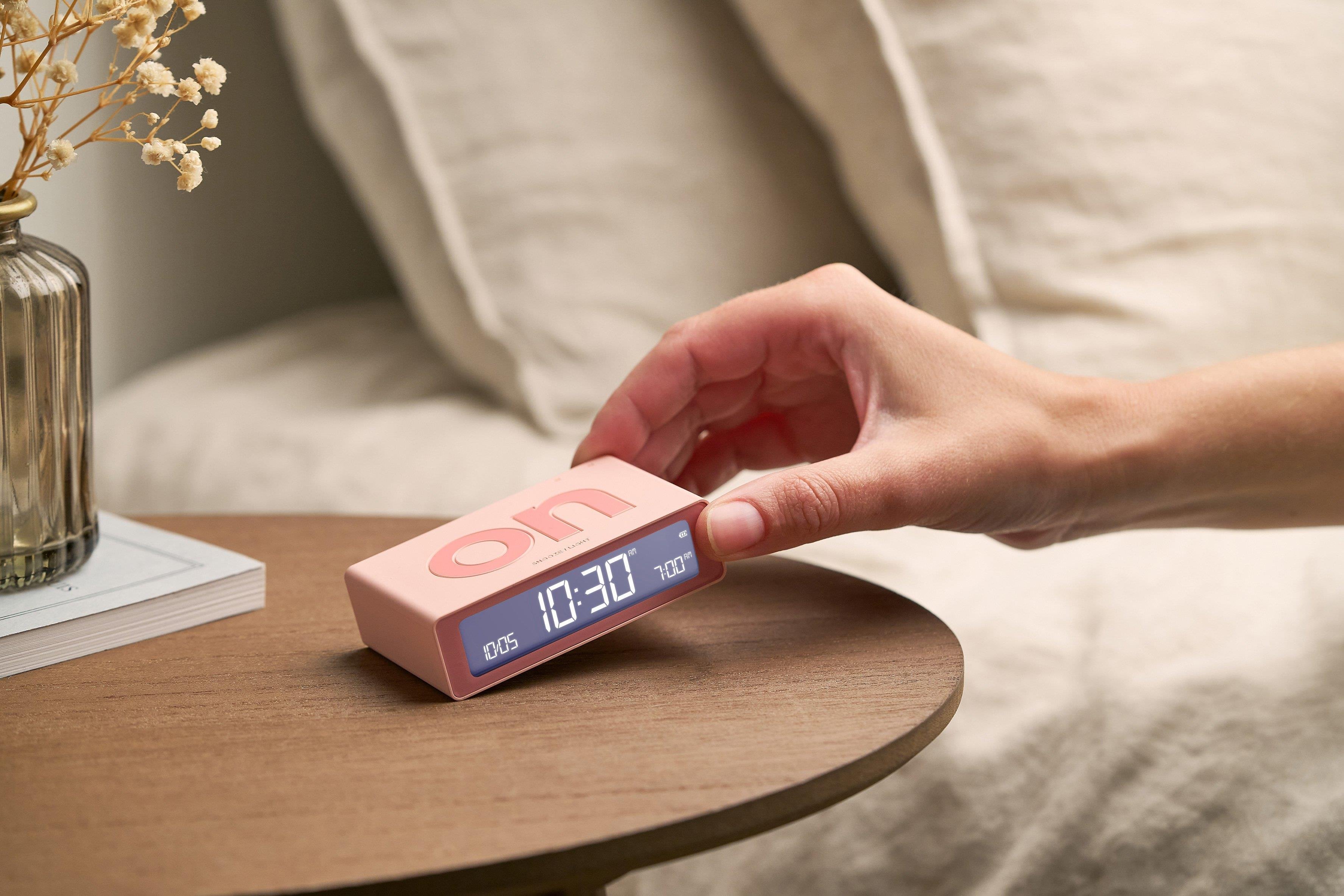 Lexon Flip Mini Şarj Edilebilir Alarm Saat Pembe