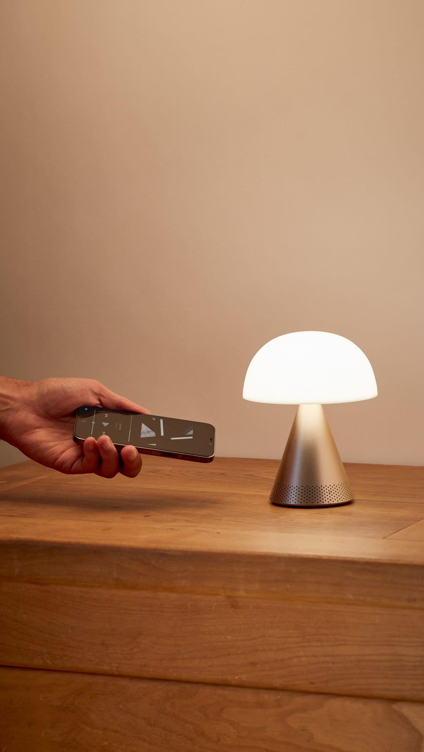 Lexon Mina L Led Lamba ve  Bluetooth Hoparlör Dore
