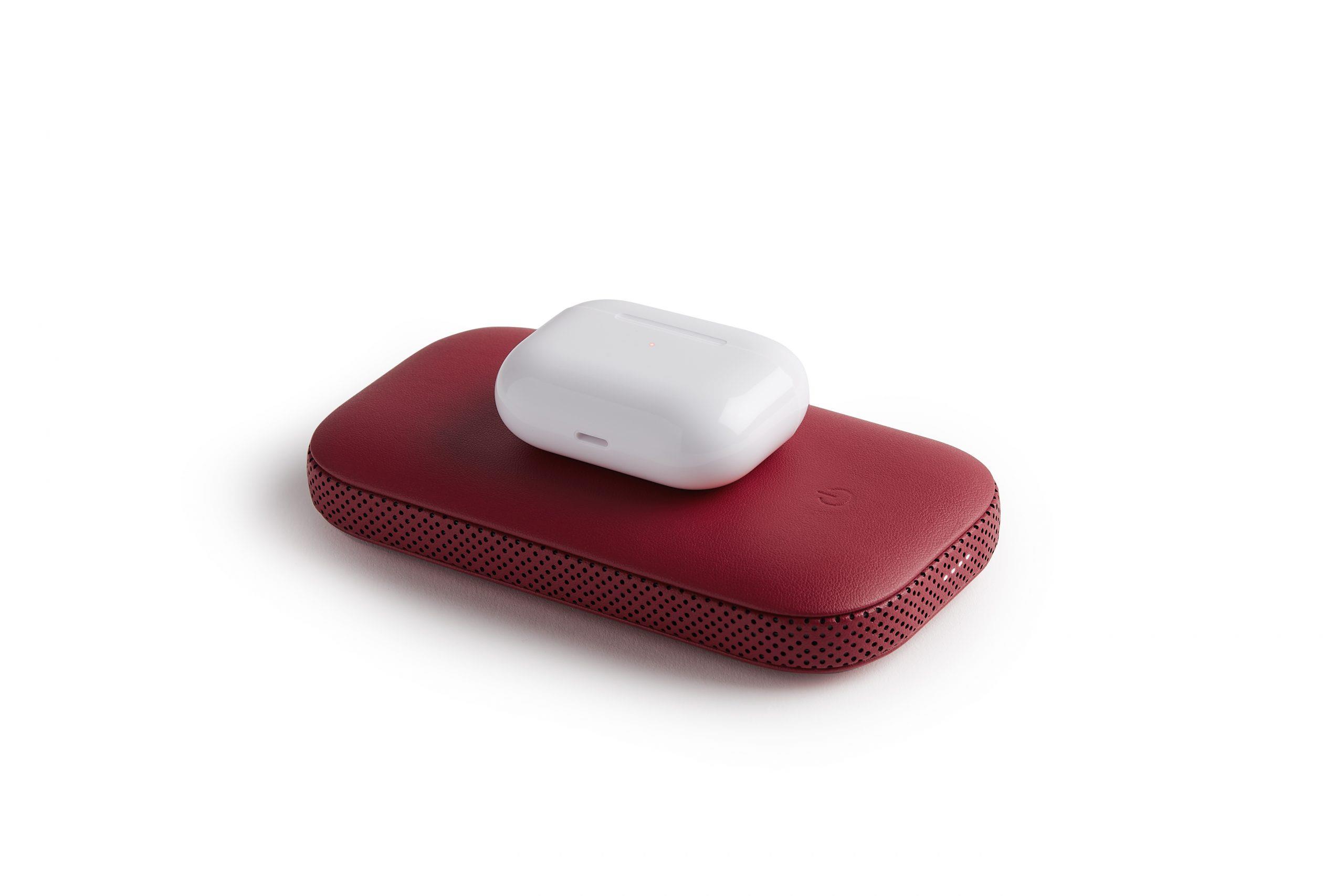 Lexon Powersound Deri Kablosuz  Şarj Cihazı ve Bluetooth Hoparlör Kırmızı