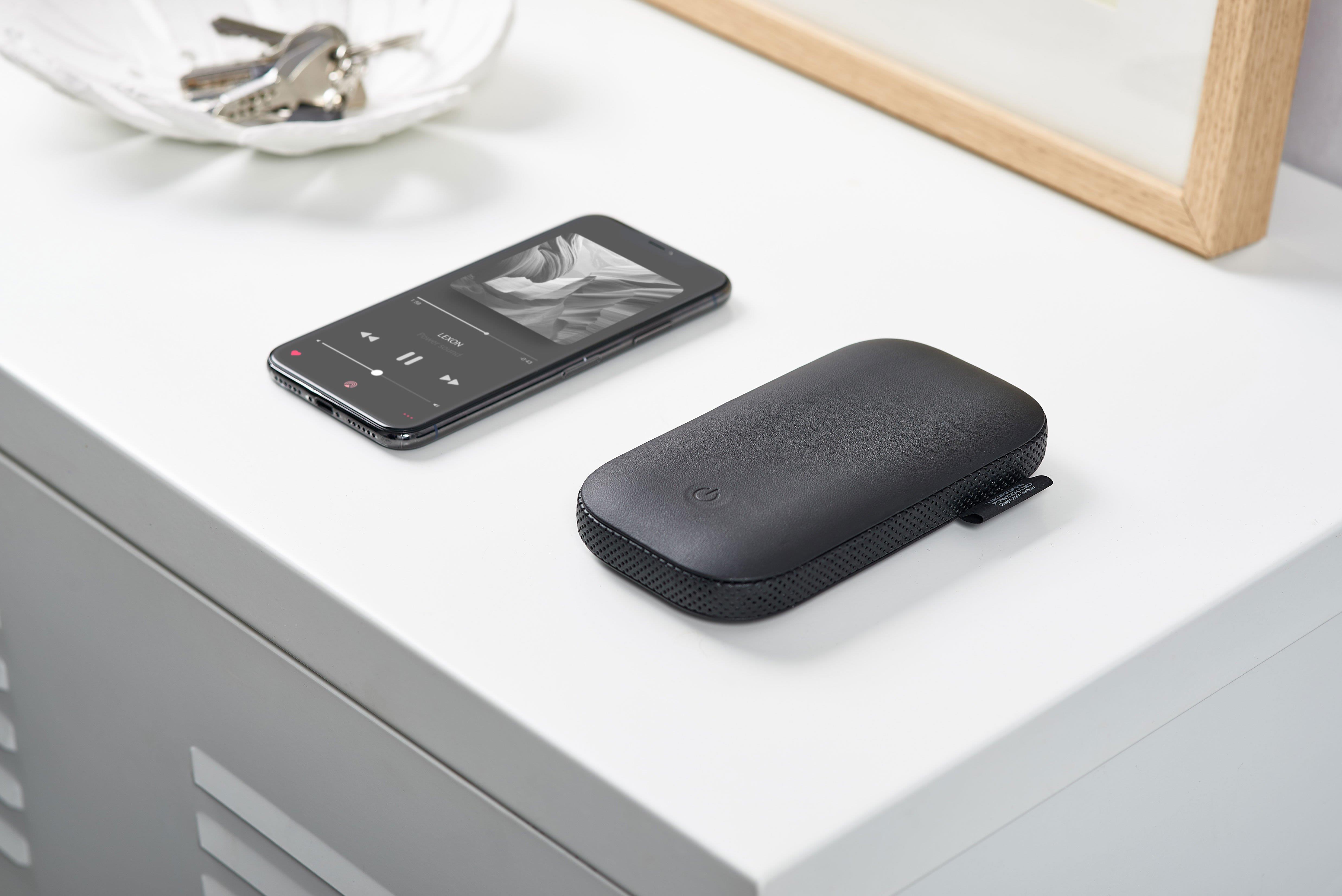 Lexon Powersound Deri Kablosuz Şarj Cihazı ve Bluetooth Hoparlör- Siyah