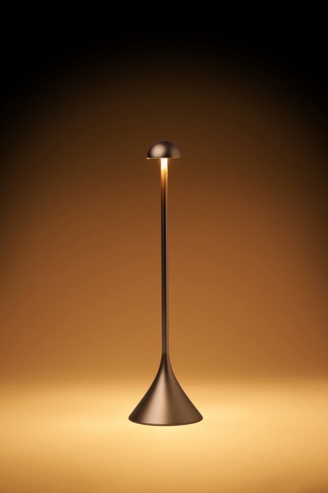 Lexon Steli Dome Led Masa Lambası Dore