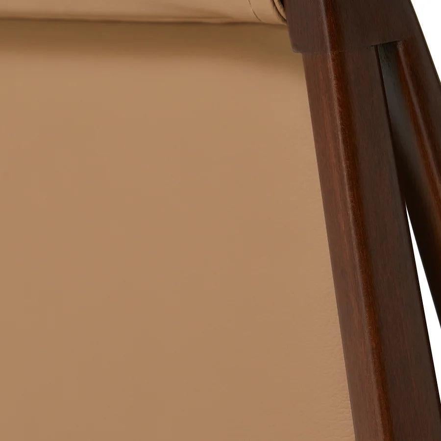 LIGHT LEATHER Chair