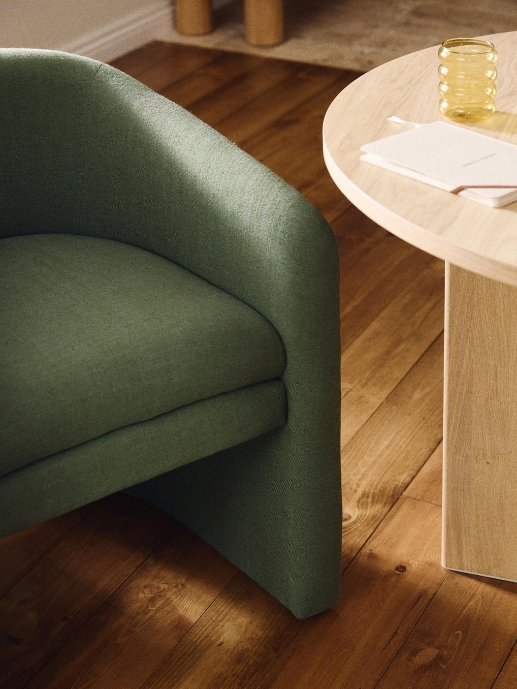 Mairo Modern Kumaş Kaplamalı Şık Salon Koltuğu 63cm Genişlik