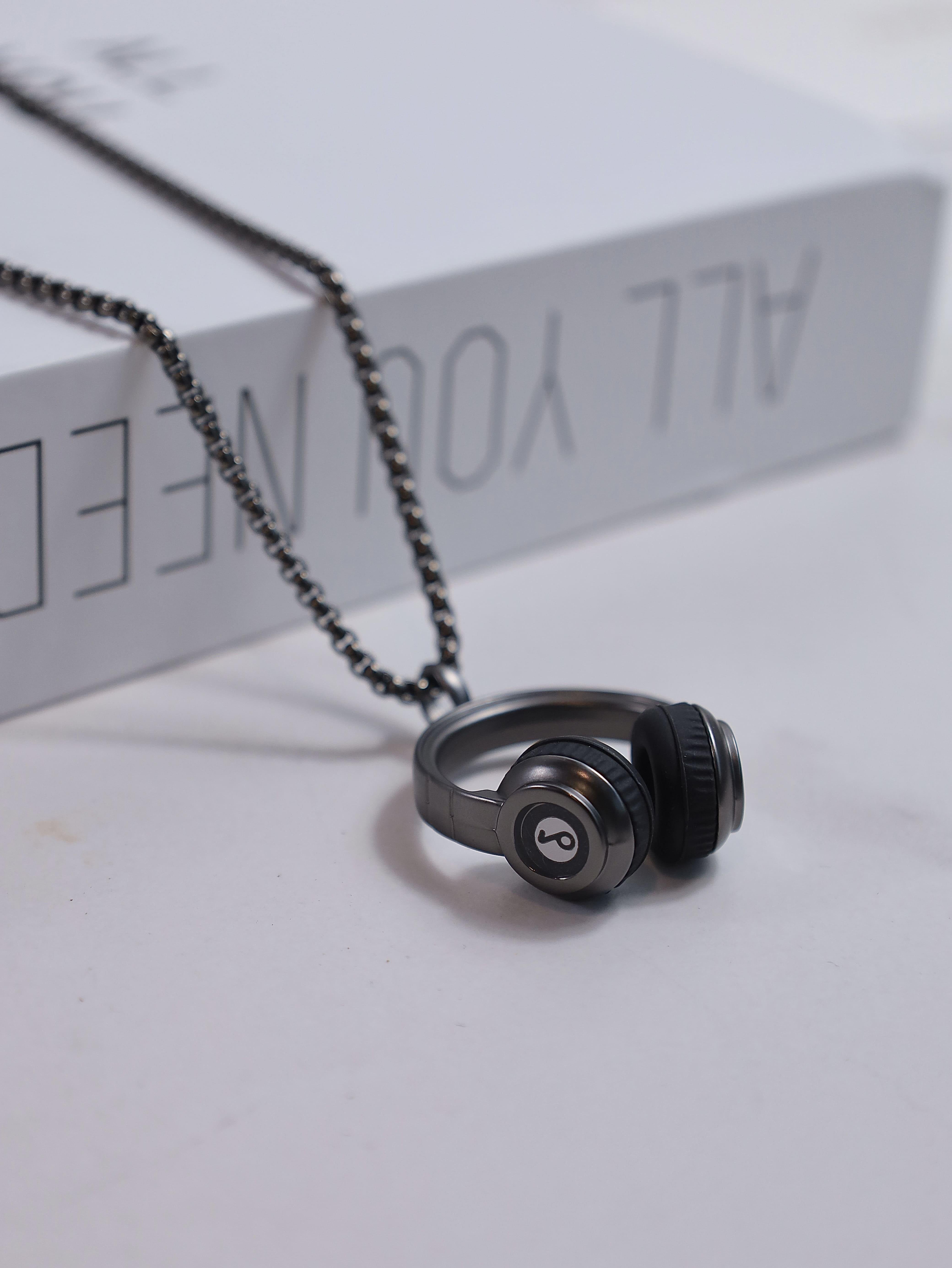 Metalmorphose Kulaklık Kolye