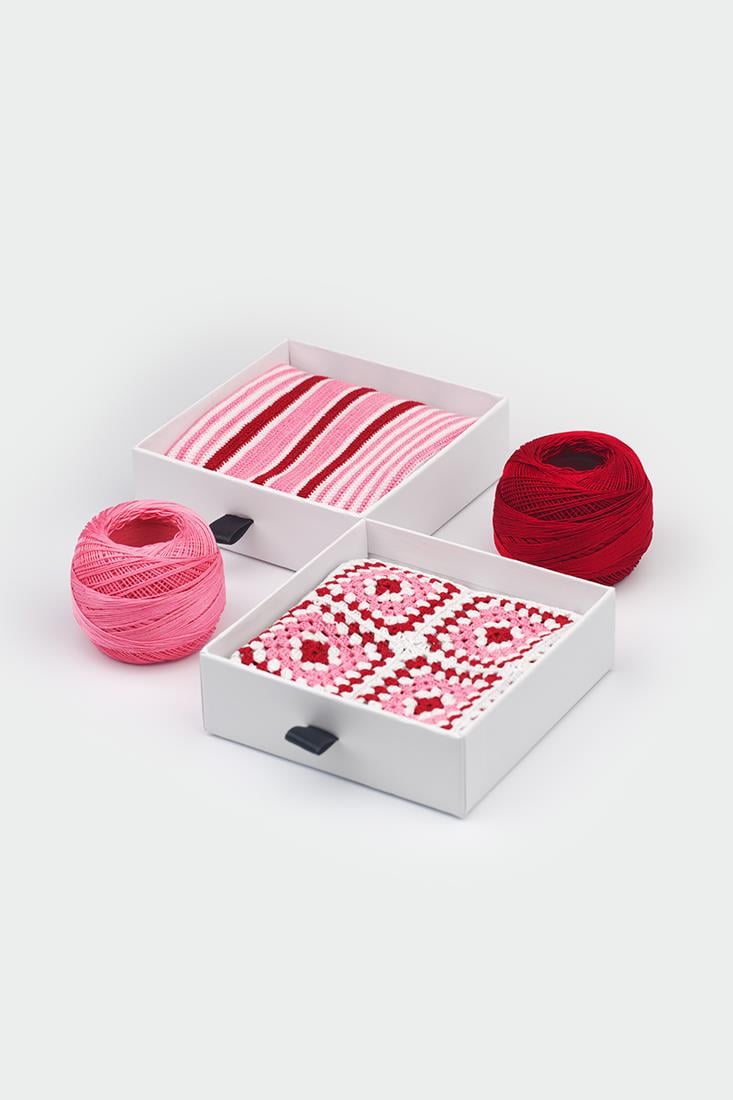 Multistripes El İşi Dantel Örtü