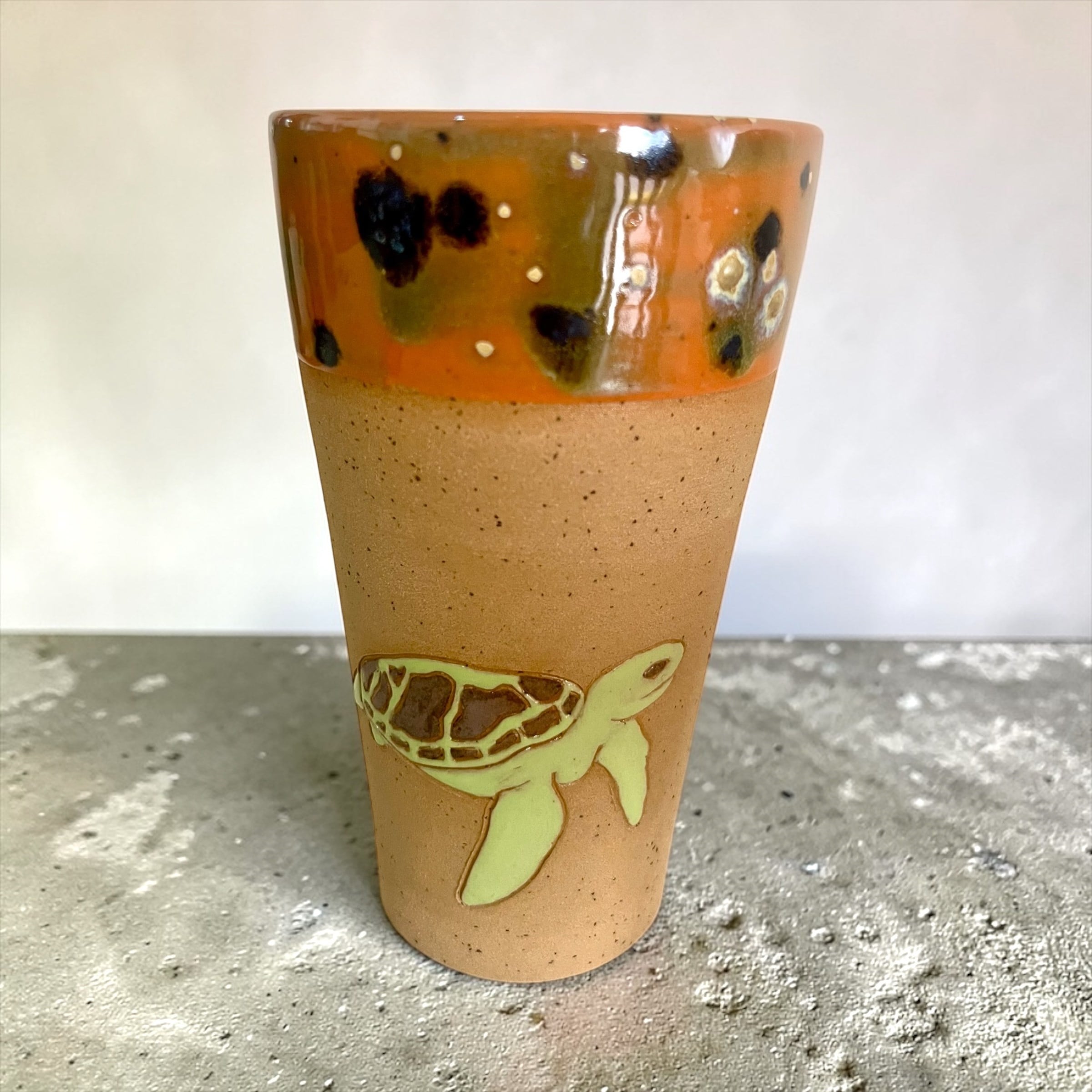 Stoneware Kaplumbağa Figürlü Bardak