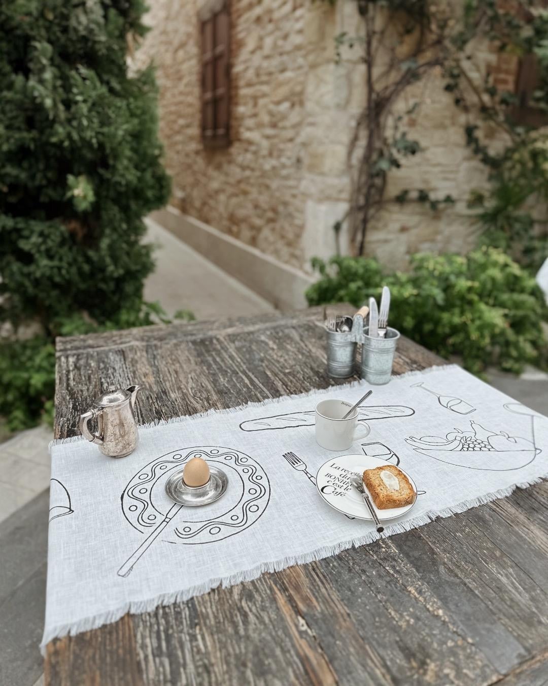 TABLE SETTİNG BRUNCH RUNNER