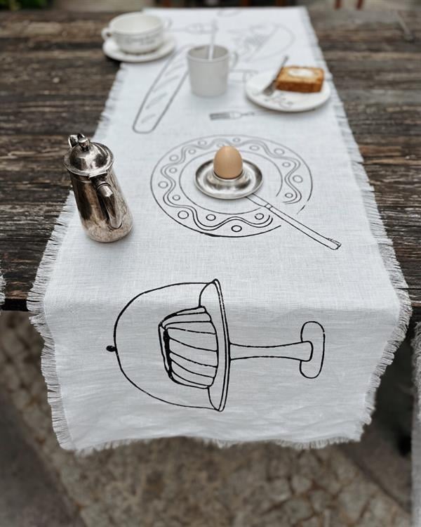 TABLE SETTİNG BRUNCH RUNNER