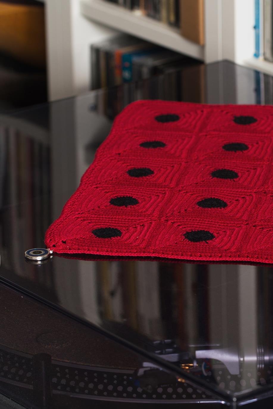 Tiny Dots El İşi Dantel Örtü