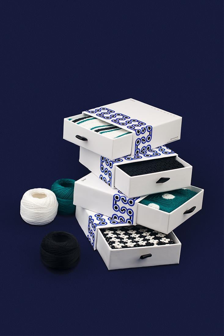 Tiny Dots El İşi Dantel Örtü