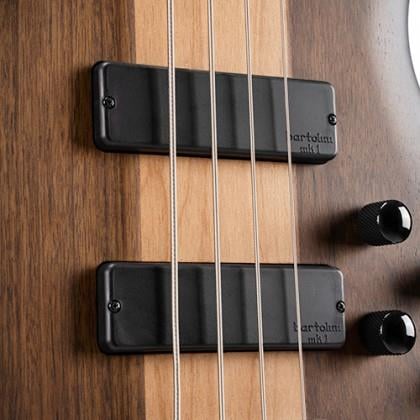 BAS G?TAR, 4 TELL?, ANTIQUE BROWN BURST