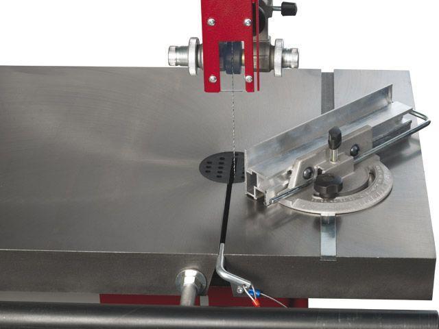 HAMMER N4400 400V AHŞAP ŞERİT TESTERE MAKİNASI