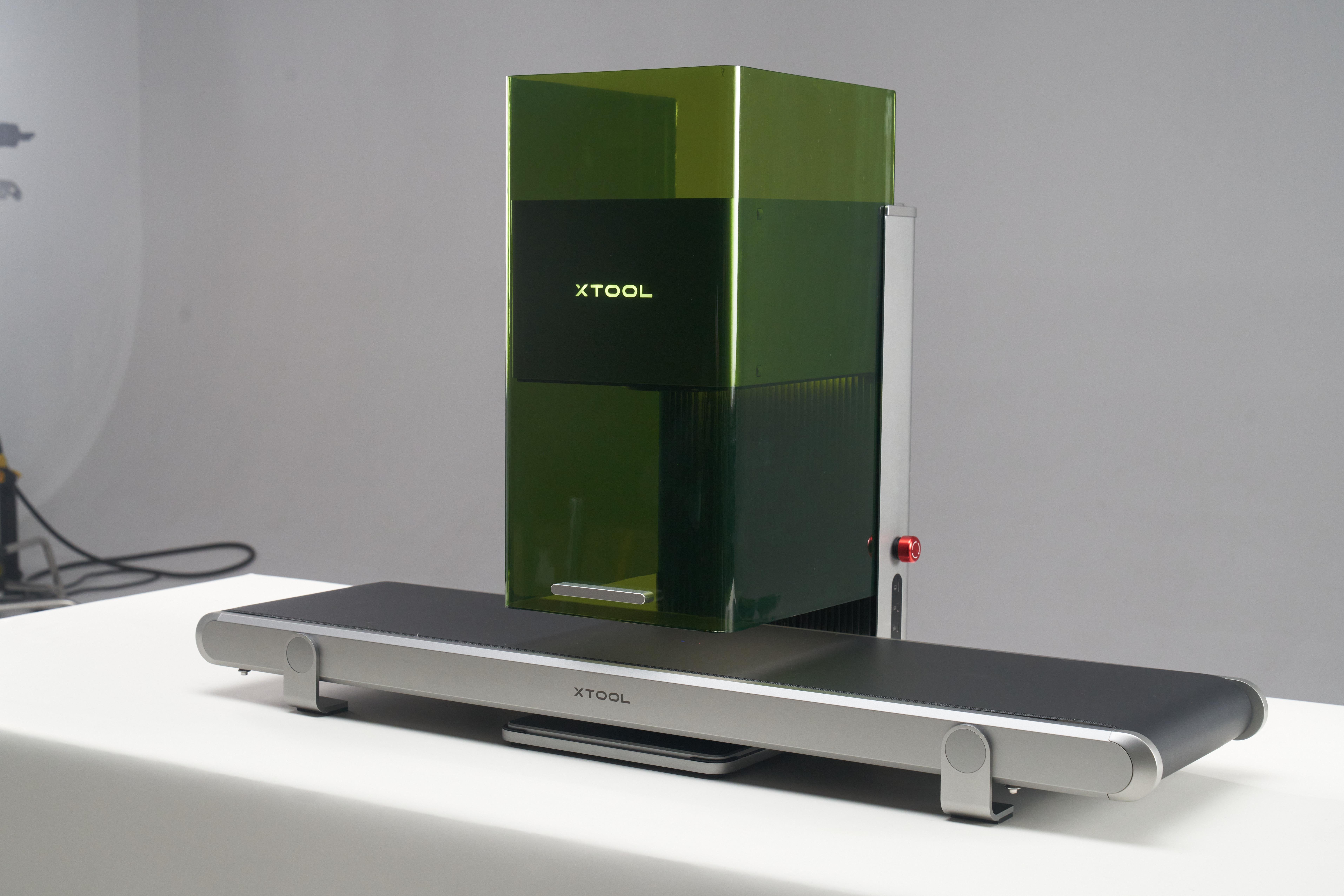 XTOOL F1 ULTRA OTOMATİK KONVEYÖR