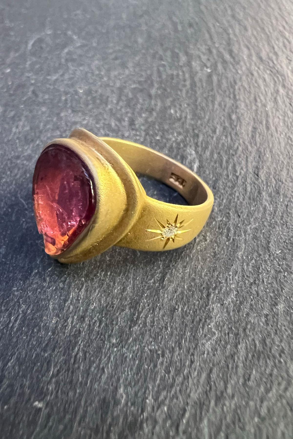 Damla Model Pembe Tek Taşlı Gümüş Yüzük By-6423