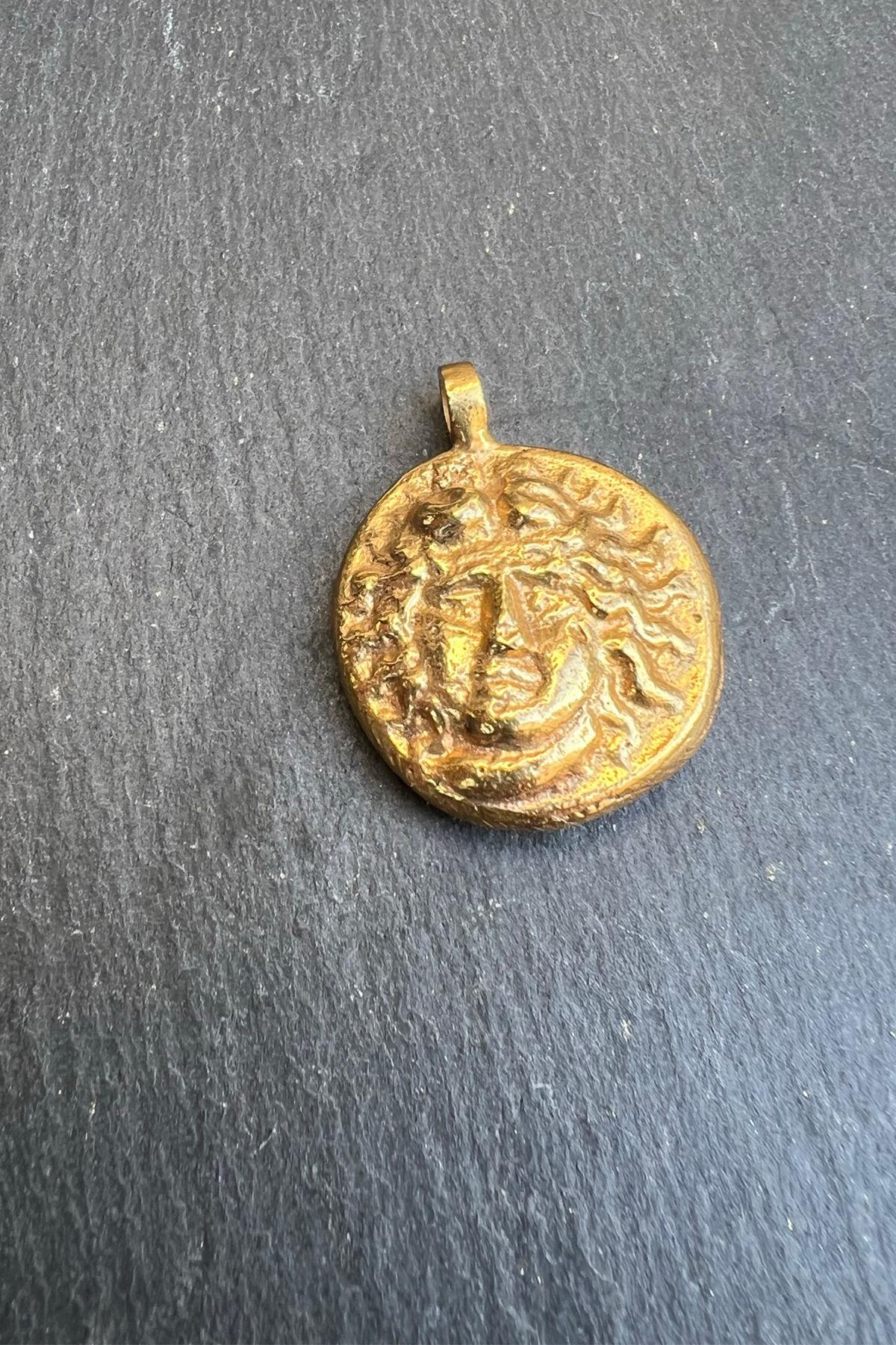 Desenli Yuvarlak Gümüş Kolye Ucu By-6157