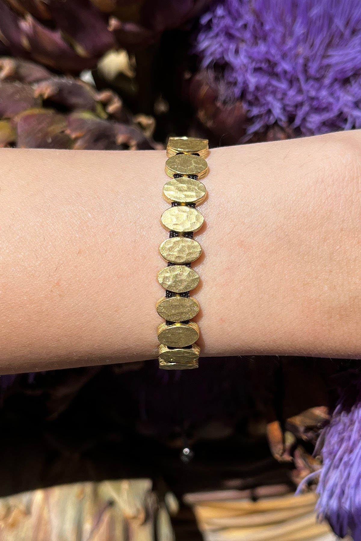 Dövmeli Oval Model Bronz Bileklik By-8437