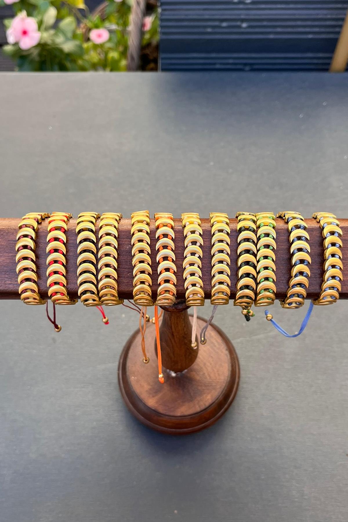 Düğümlü Ay Model Bronz Bileklik By-8813