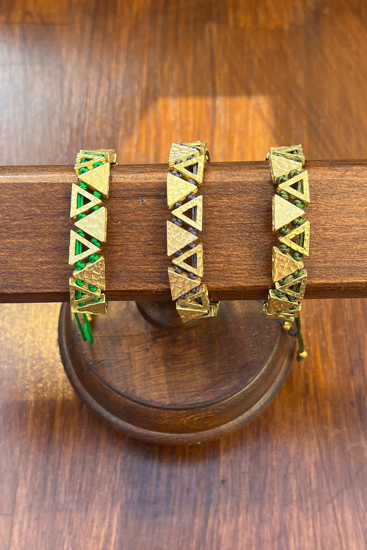 İçi Boş Dolu Üçgen Model Düğümlü Bronz Bileklik By-8080