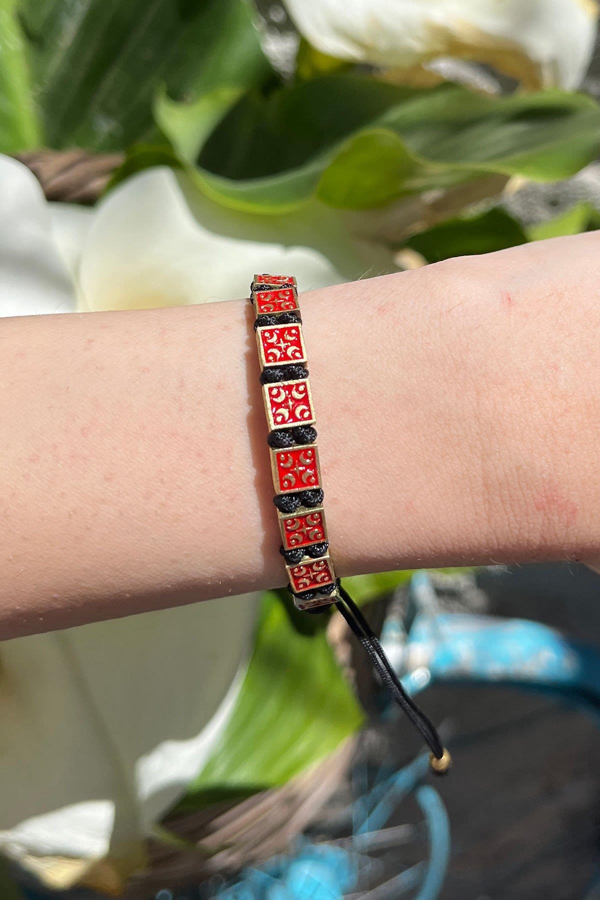 Kırmızı Mineli Kare Model Bronz Bileklik By-8166