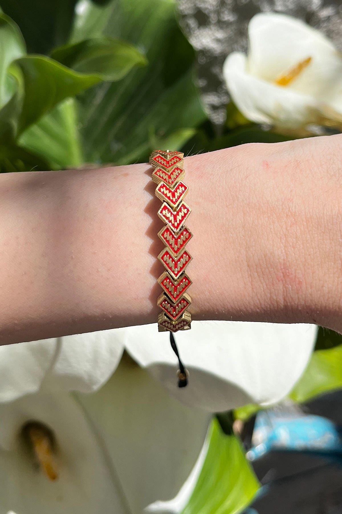 Kırmızı Mineli Üçgen Model Bronz Bileklik By-8169