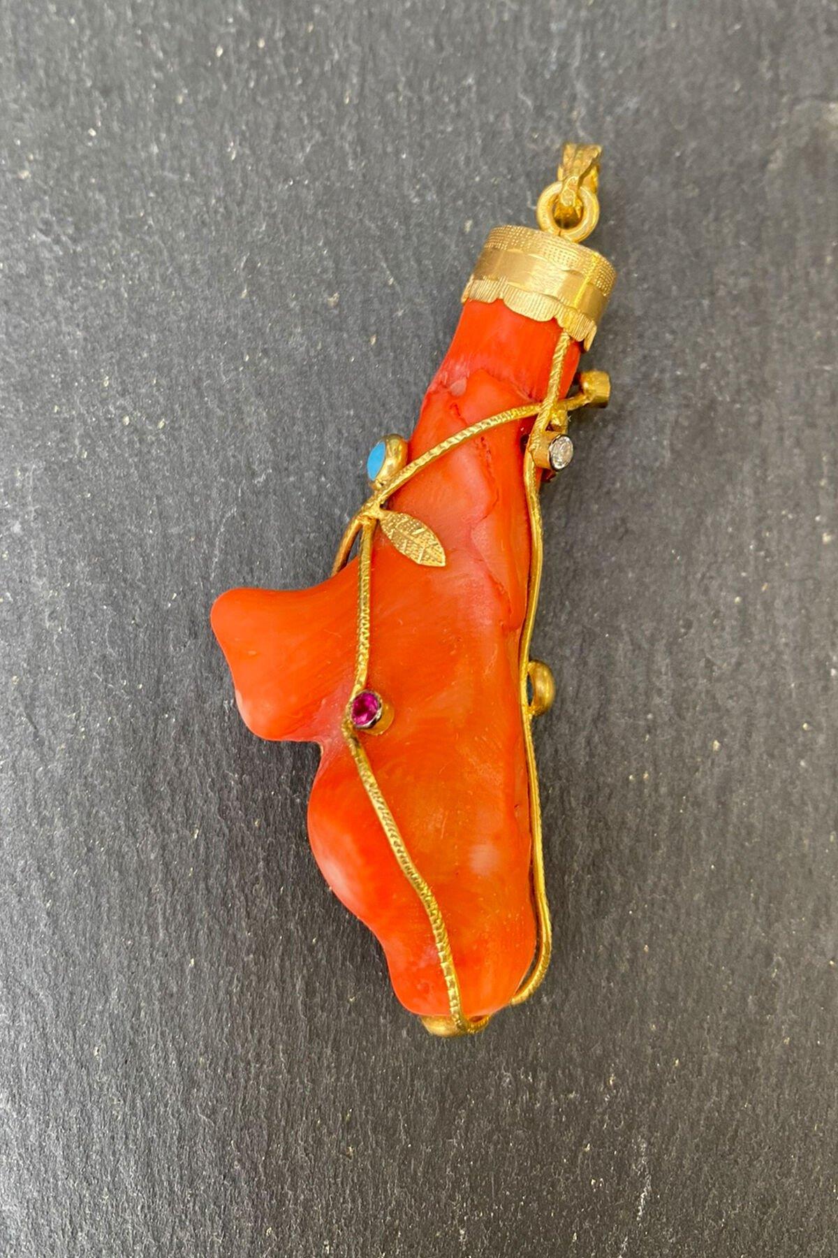 Kırmızı Taşlı Gümüş Kolye Ucu By-6183