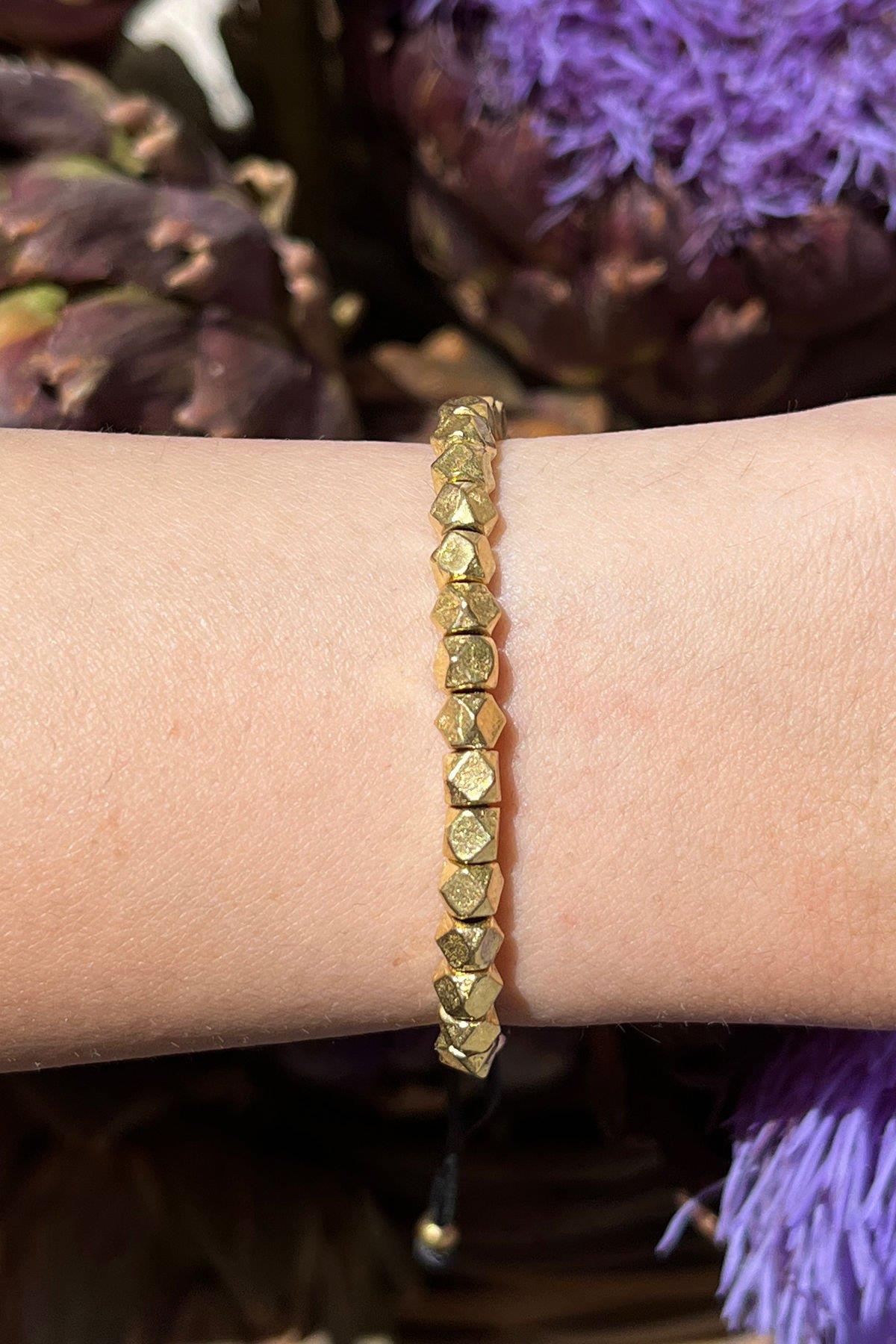 Köşeli Çakıltaşı Model Bronz Bileklik By-8438