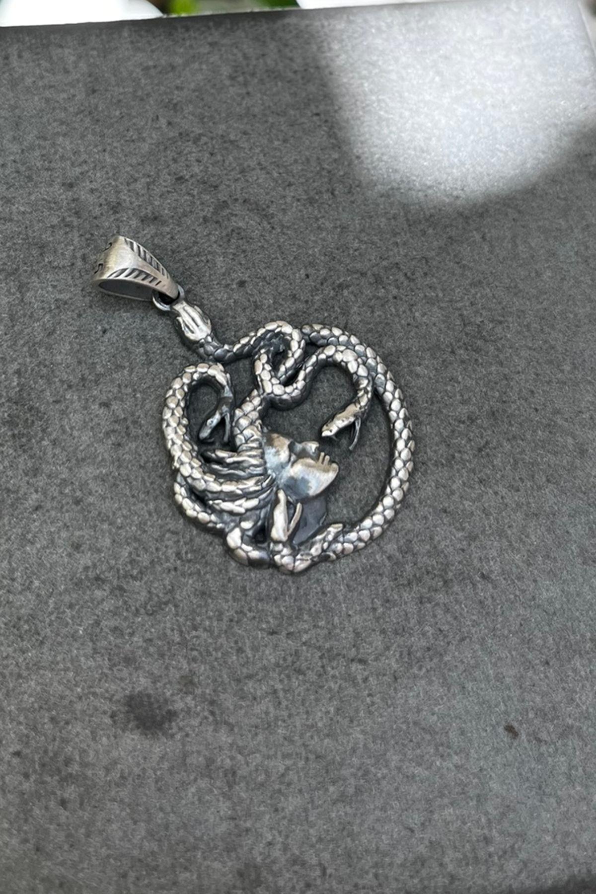 Medusa Model Gümüş Erkek Kolye Ucu By-8635