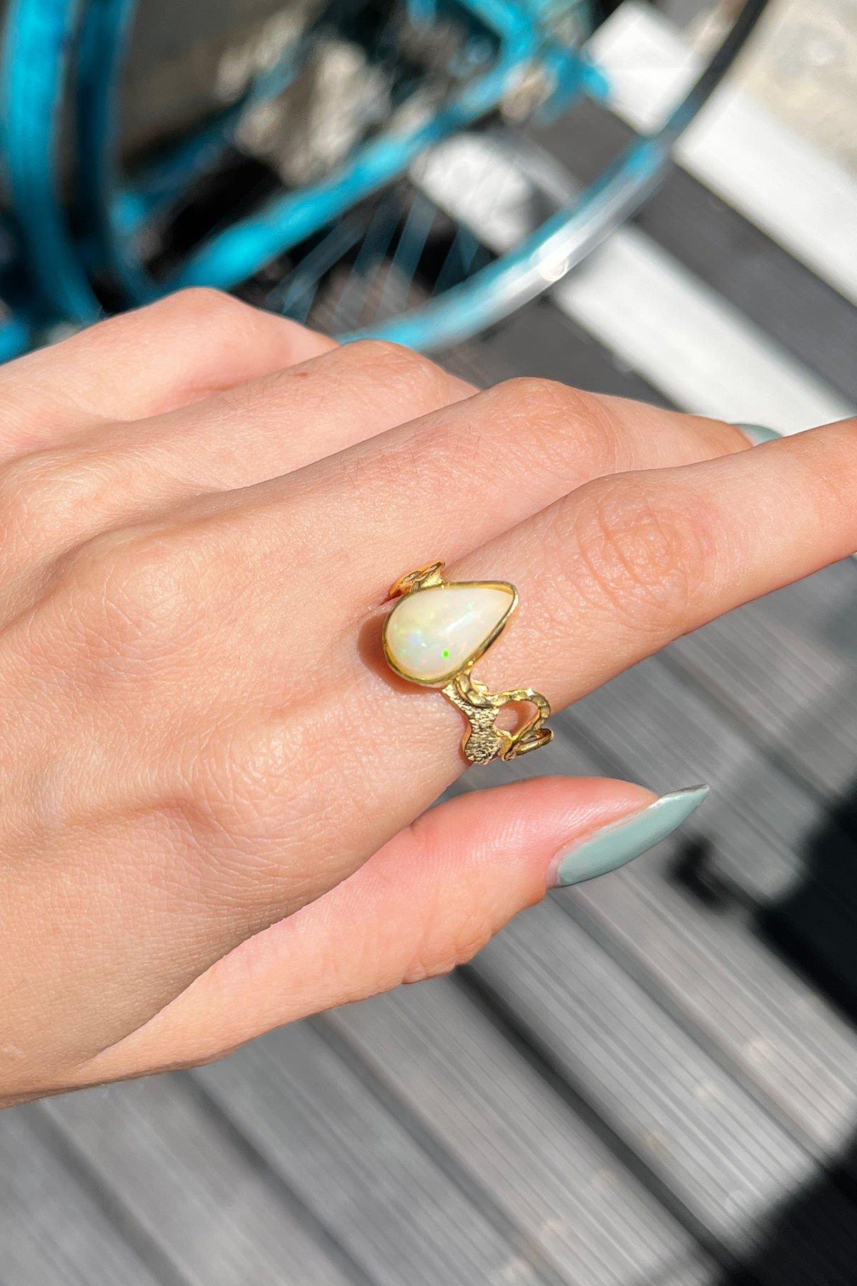 Opal Taşlı Yaprak Model Gümüş Yüzük By-8403