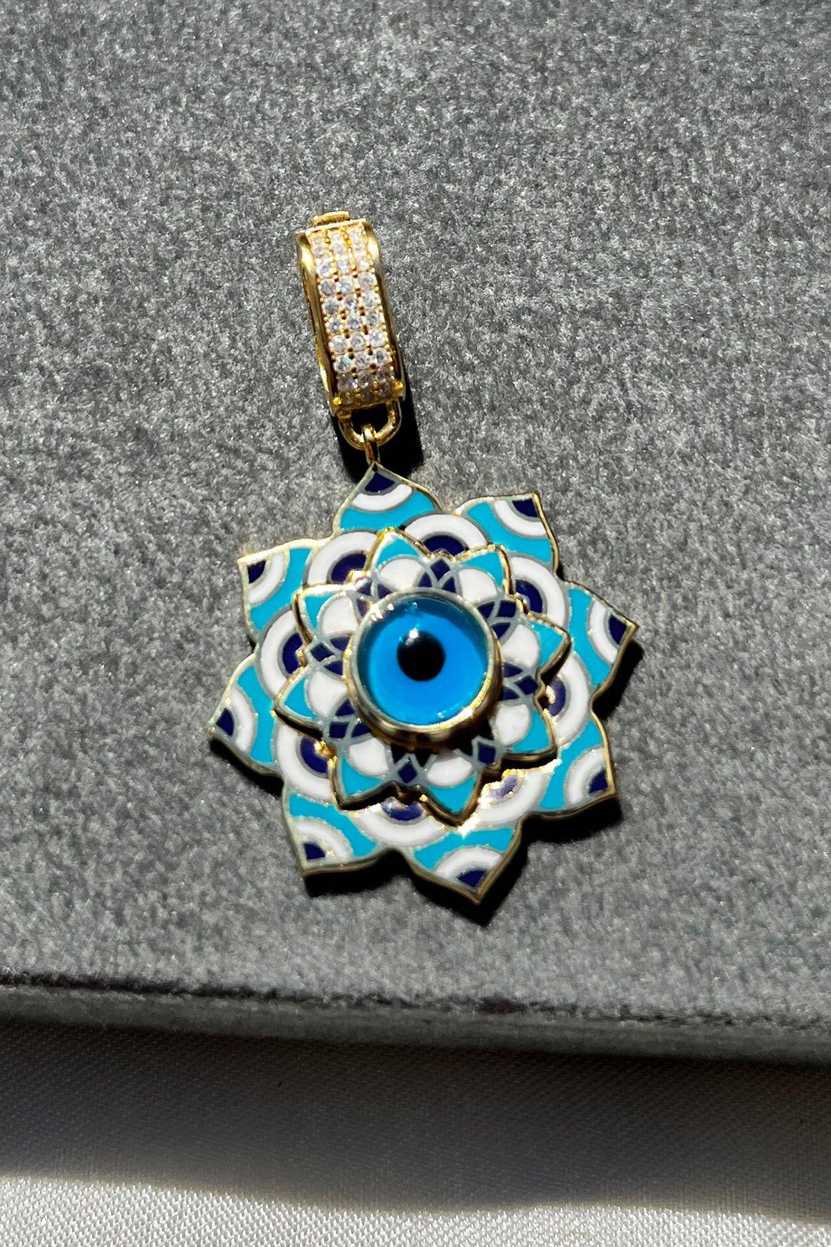Taşlı Göz Detaylı Gümüş Kolye Ucu By-8357