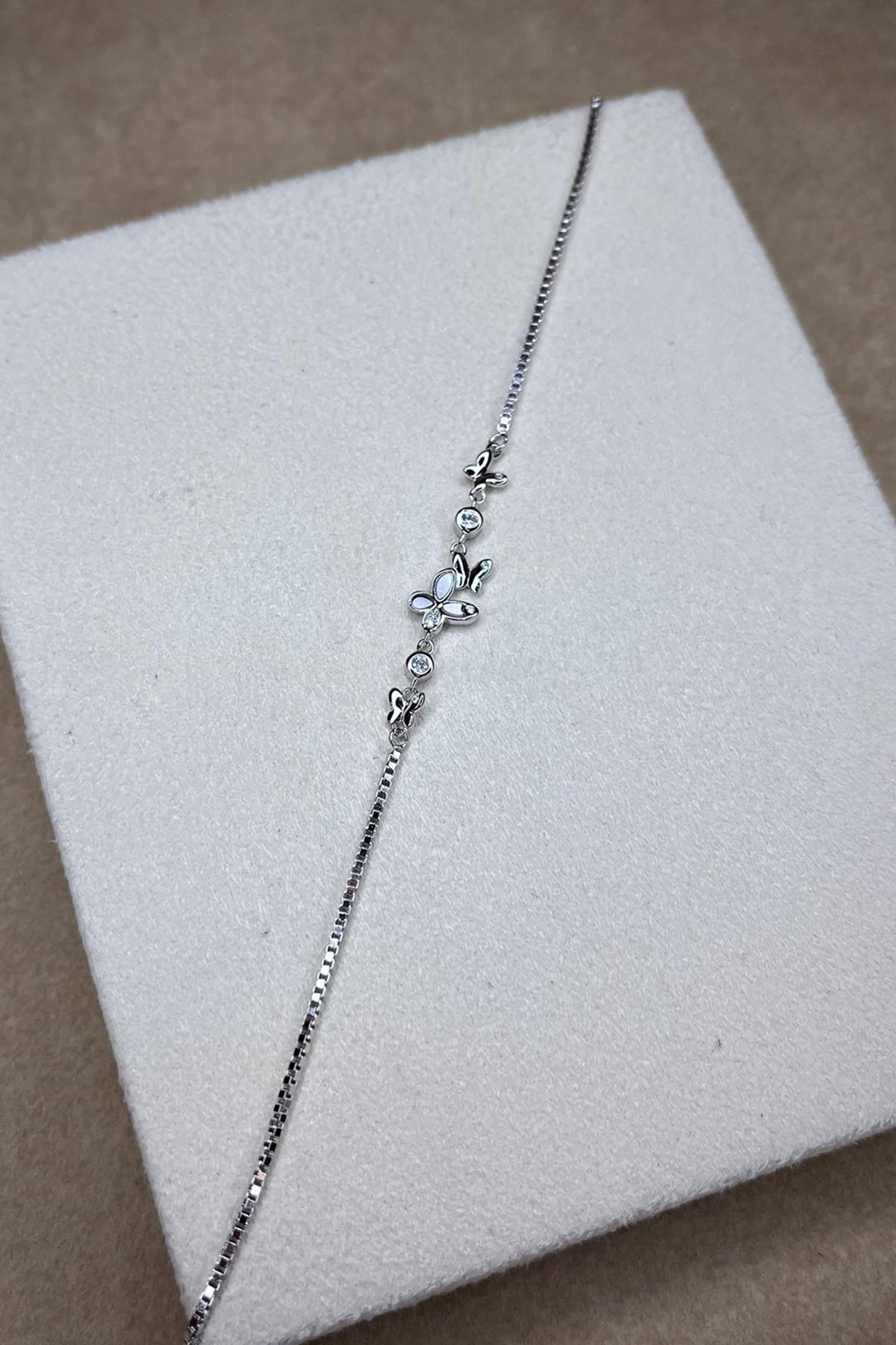 Taşlı Kelebek Model Gümüş Bileklik By-8973