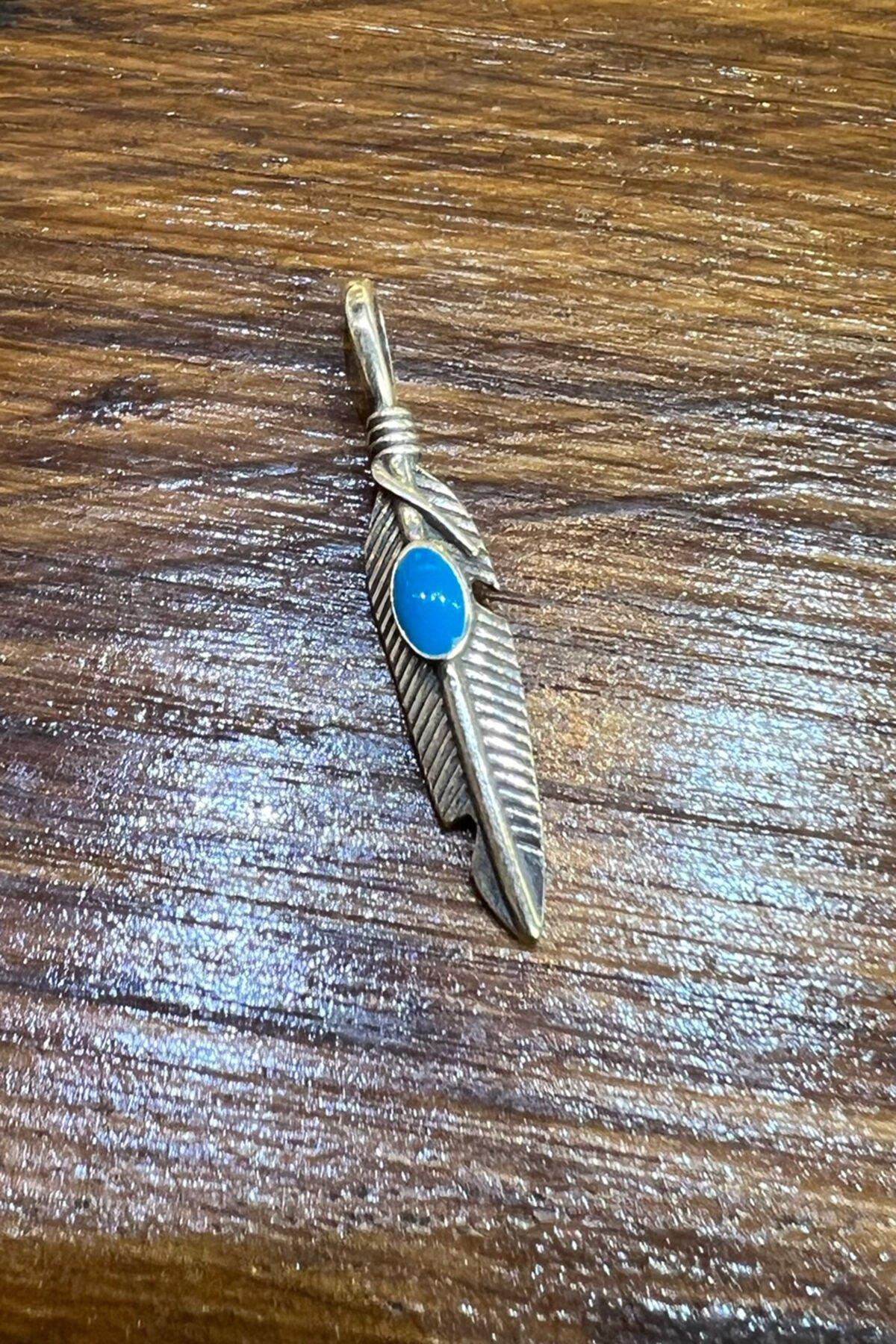 Turkuaz Taşlı Tüy Model Gümüş Kolye Ucu By-7101
