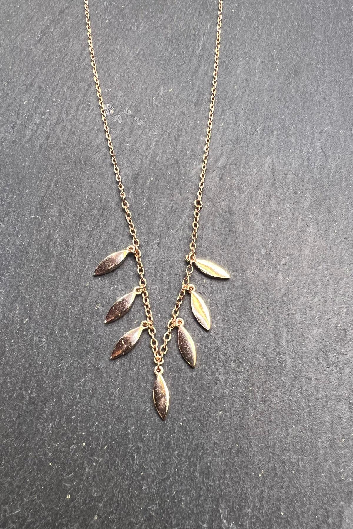 Yaprak Modelli Gümüş Kolye By-6540