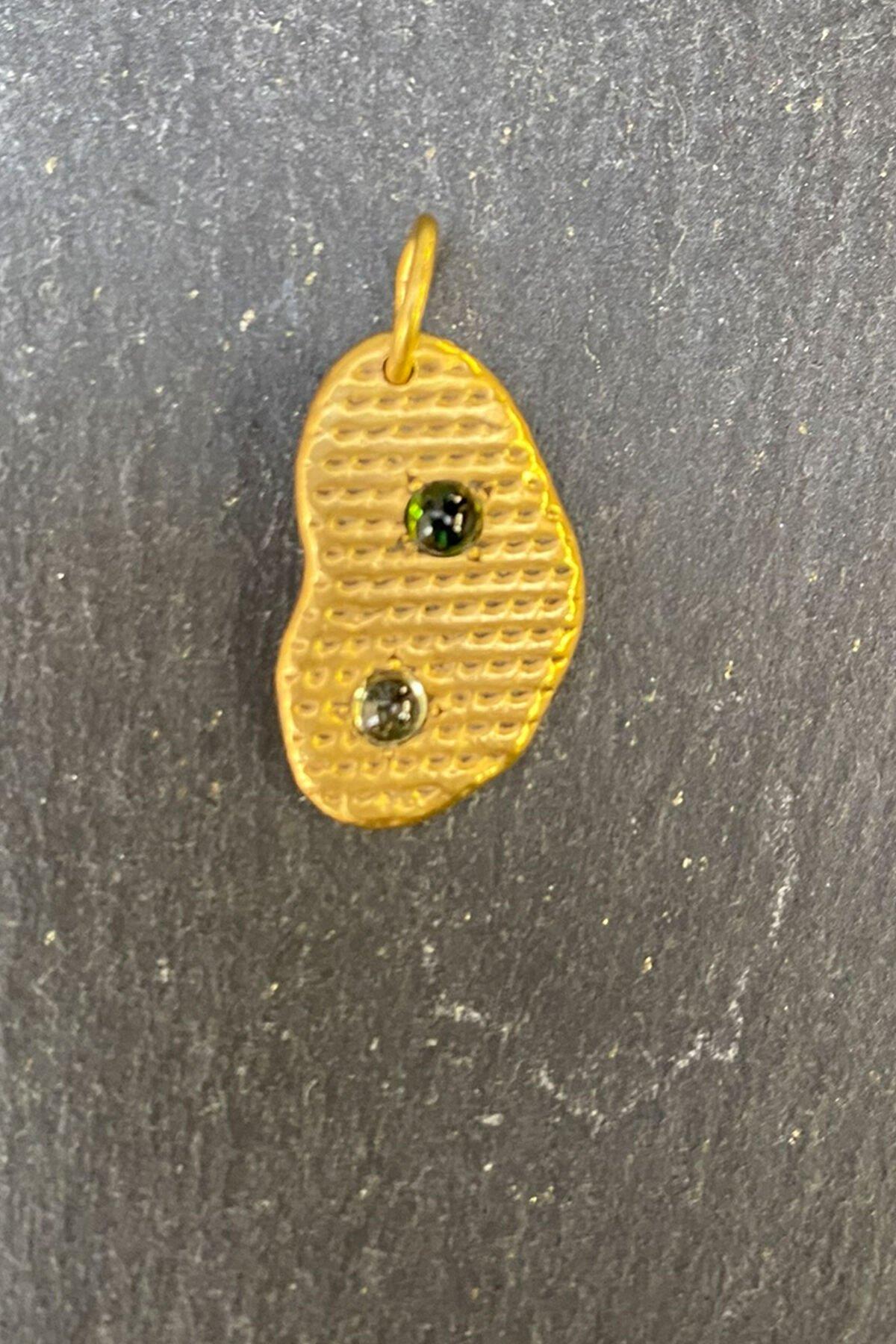 Yeşil Beyaz Taşlı Bronz Kolye Ucu By-6208