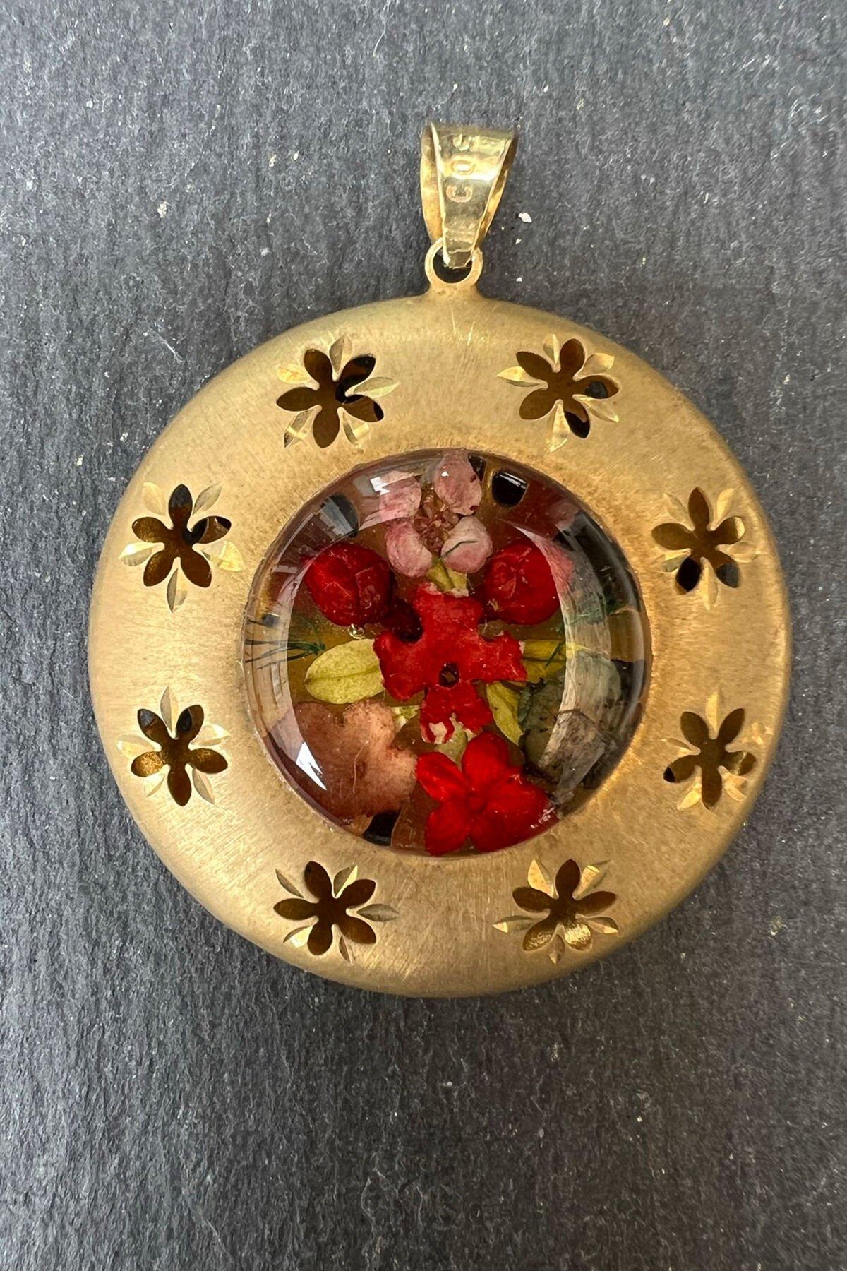 Yuvarlak Çiçek Desenli Gümüş Kolye Ucu By-6391