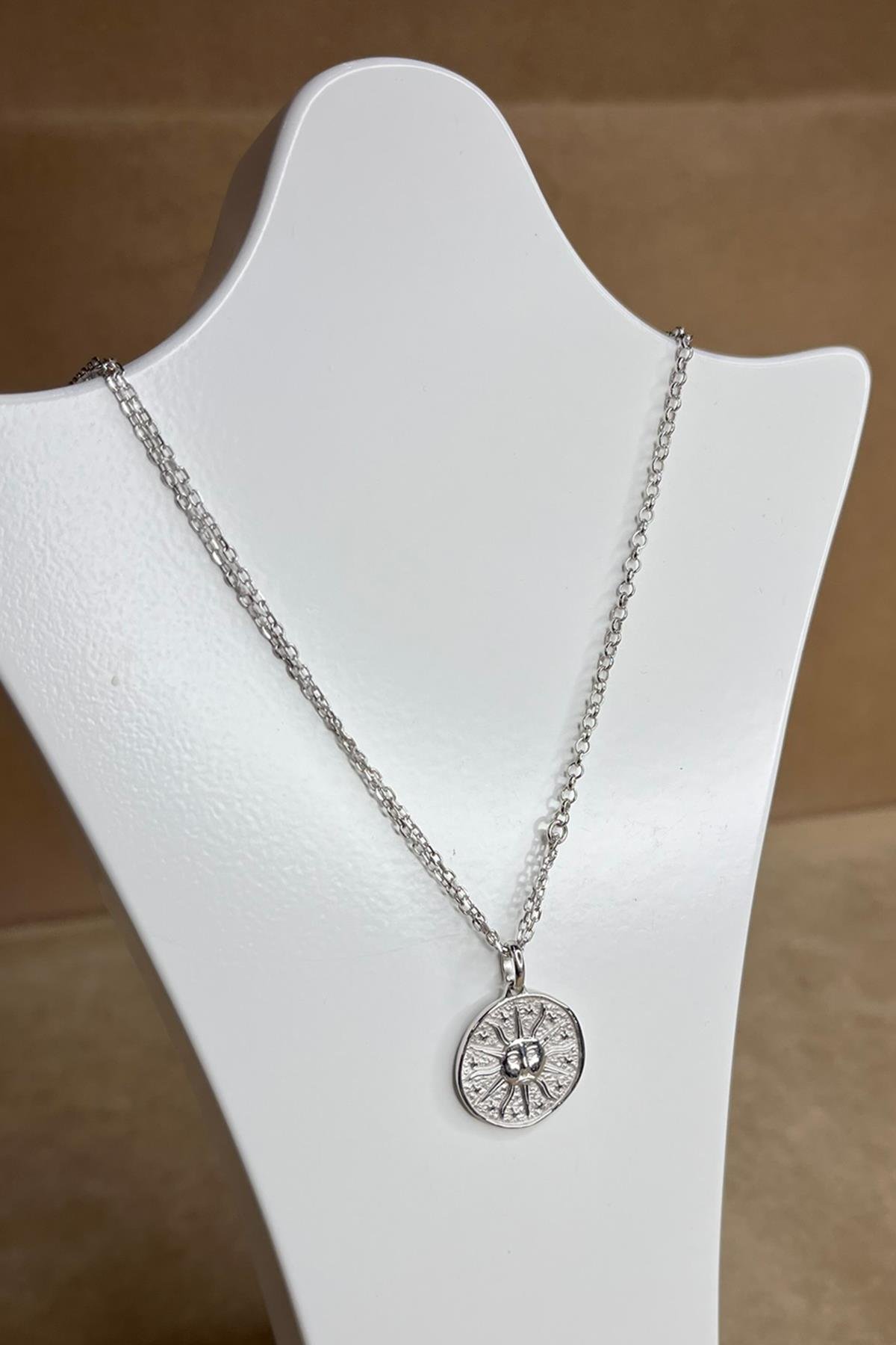 Yuvarlak Model Taşlı Gümüş Kolye By-8920